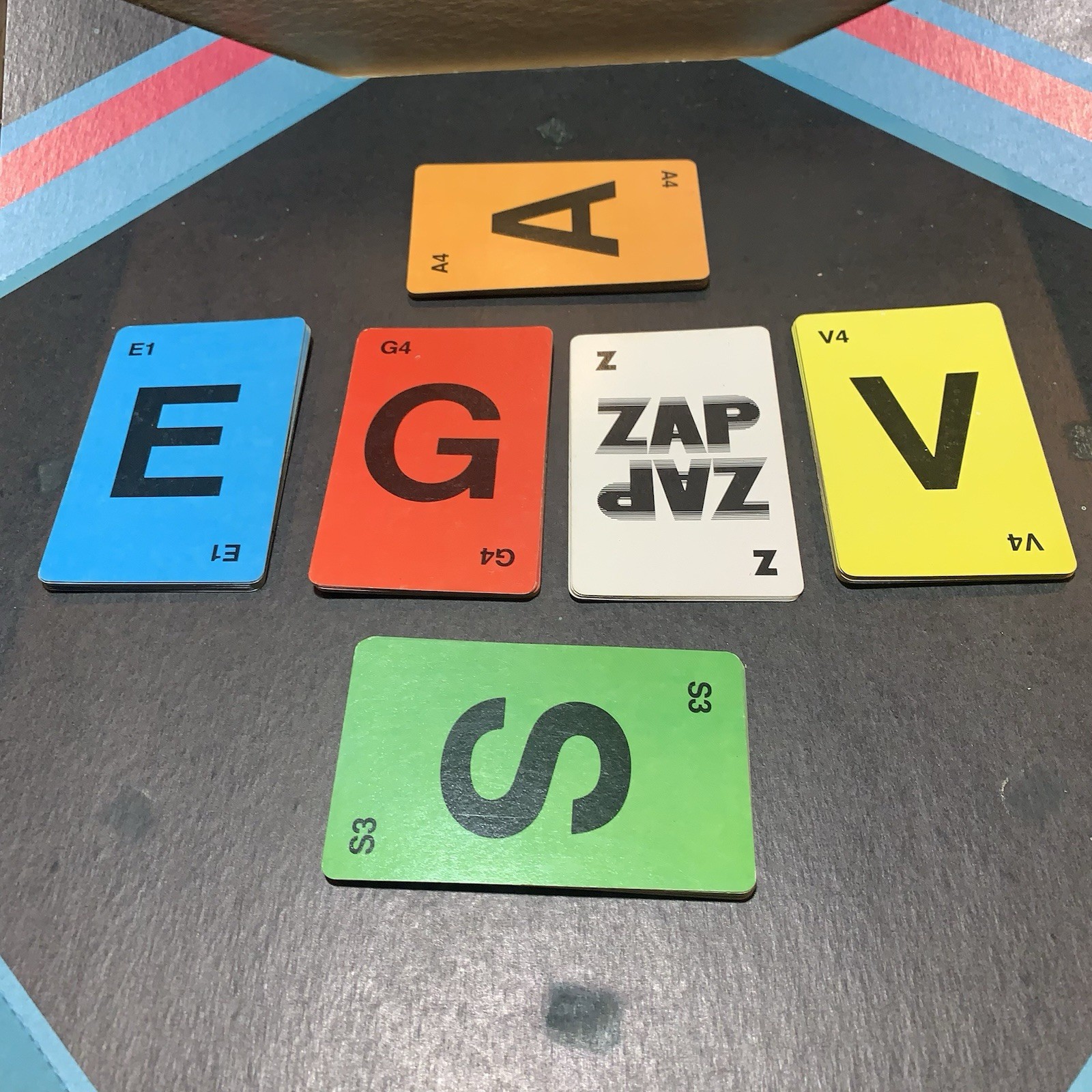 Vintage – Vegas Board Card Game – Milton Bradley – 1974 – Free Shipping Complete
