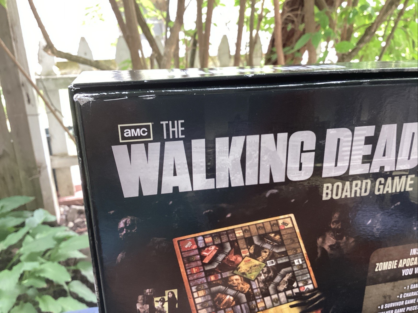 AMC The Walking Dead Board Game by Cryptozoic 2011 Great condition!