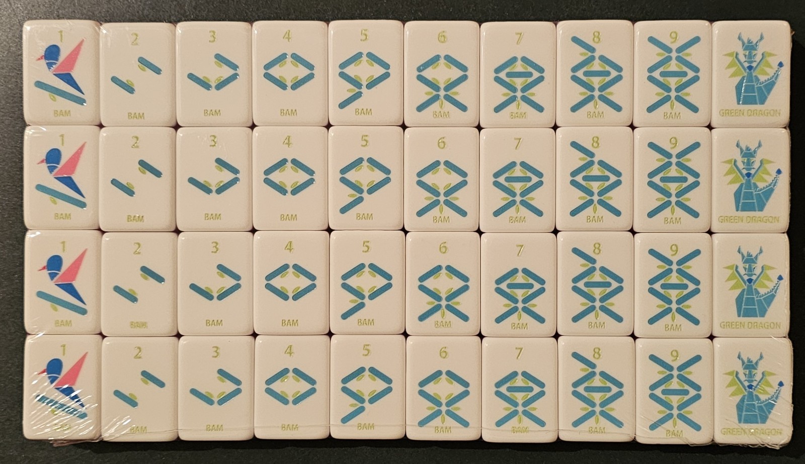 NEW! Unbranded Hot Pink Crystal Backed Engraved Mahjong Tiles Set 160