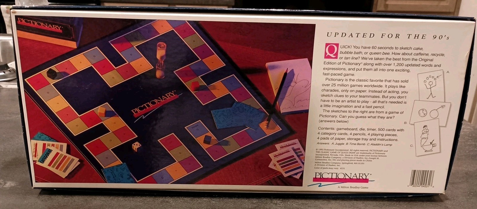 Vintage PICTIONARY 1993 Classic Board Game of Quick Draw Read Description