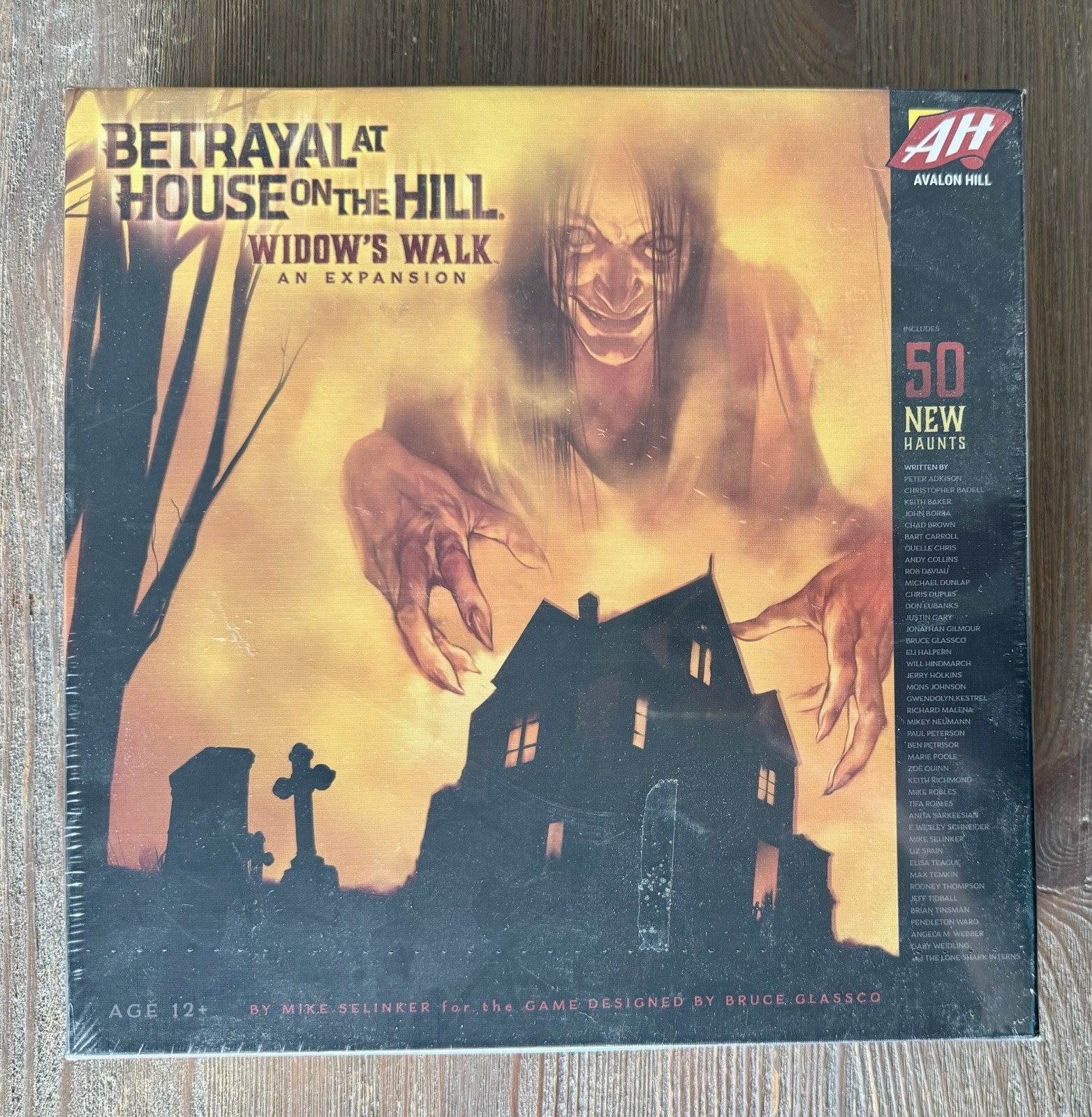 Betrayal at House on the Hill 3rd Ed w/Blood on the Moon & Widow’s Walk Exp Lot