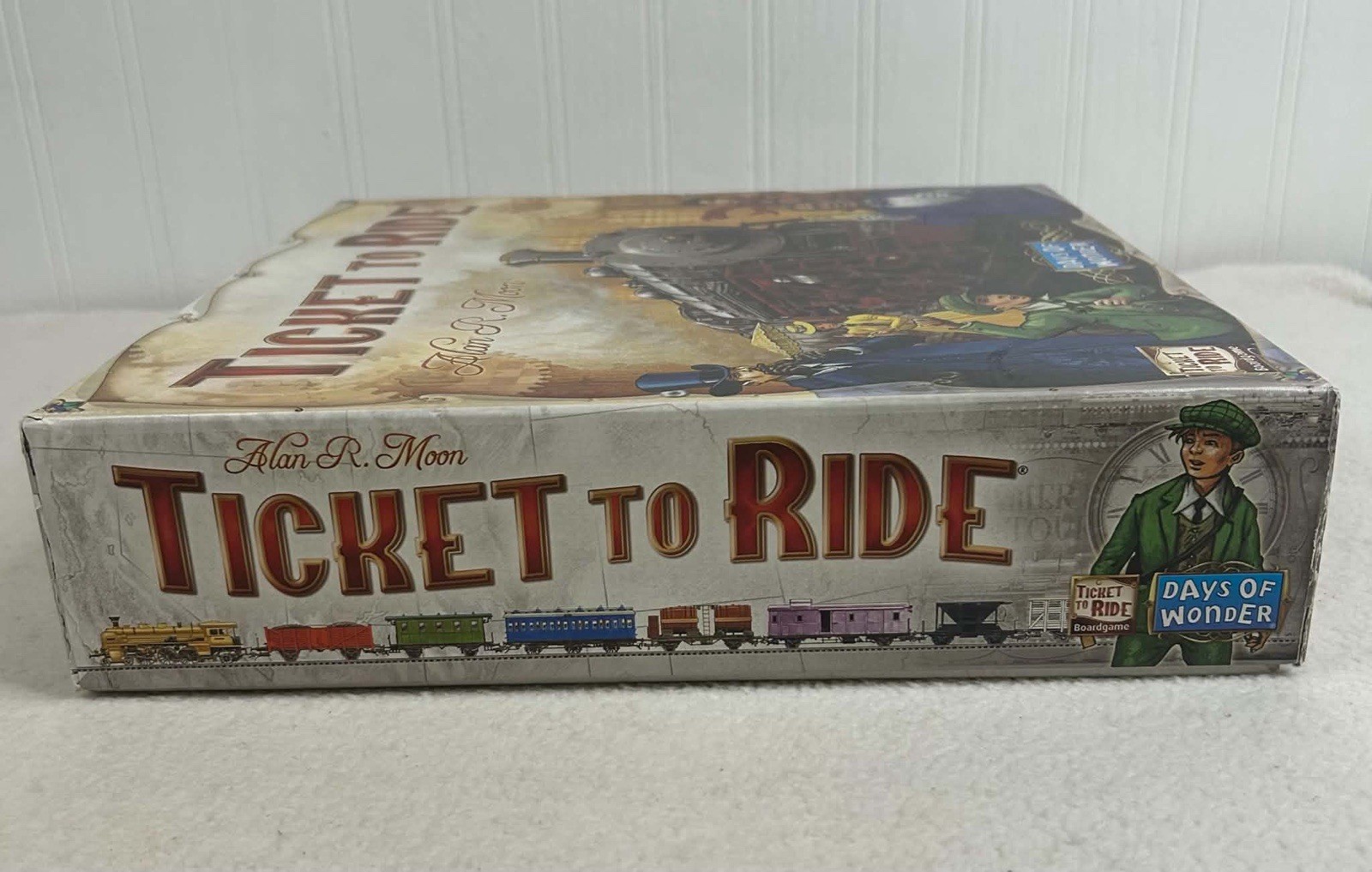 Ticket to Ride Original Edition North America Board Game Complete Open Dmg Box