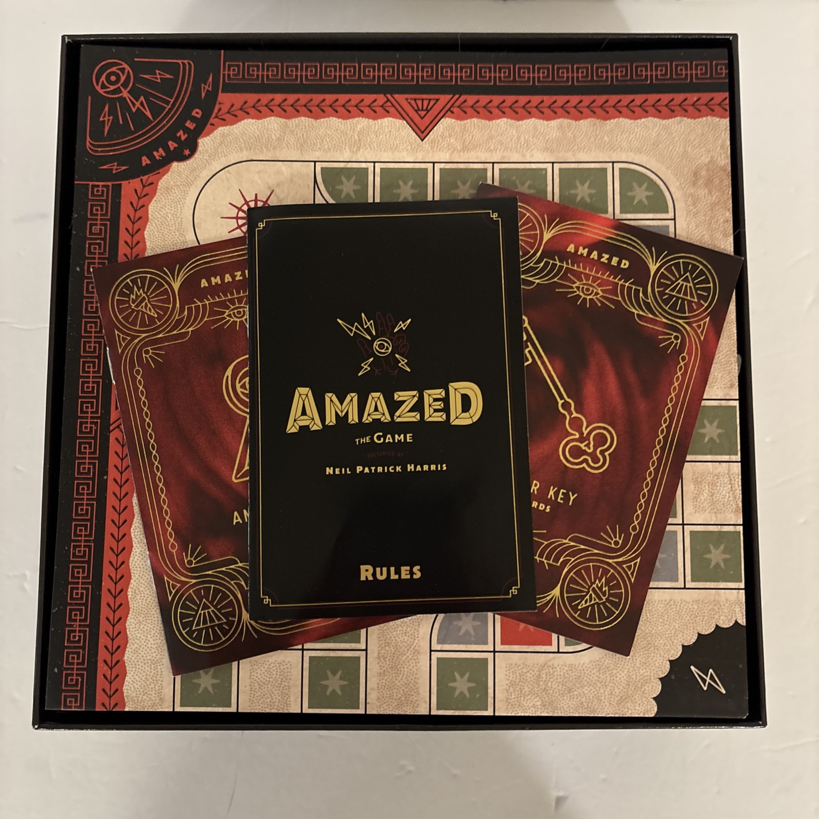 AMAZED the Game COMPLETE Theory11 2018 Neil Patrick Harris Puzzles Riddles EUC