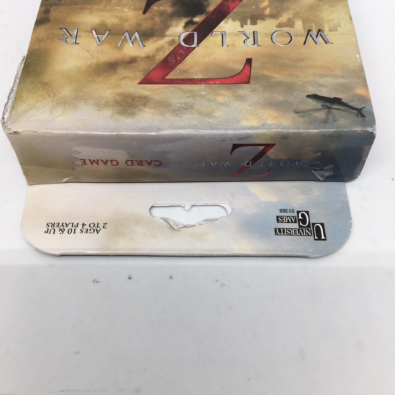 World War Z 2013 Card Game “Survive the Deadly Zombie Pandemic” – New in Box
