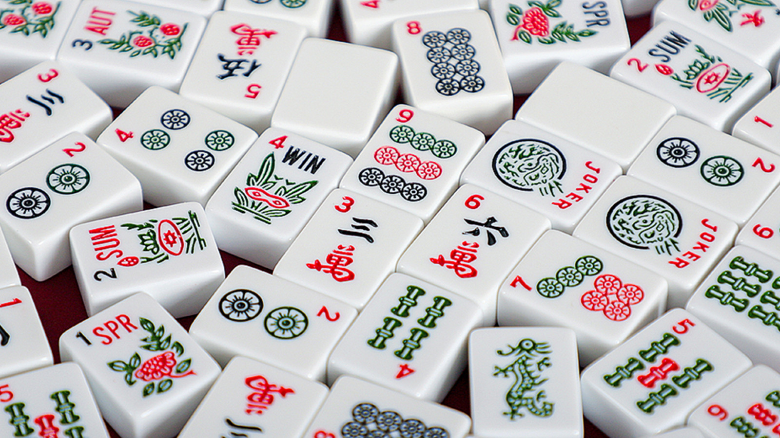 American Mahjong Set with 166 White Tiles, Blue Carrying Bag & 4 Racks – Fun Gam