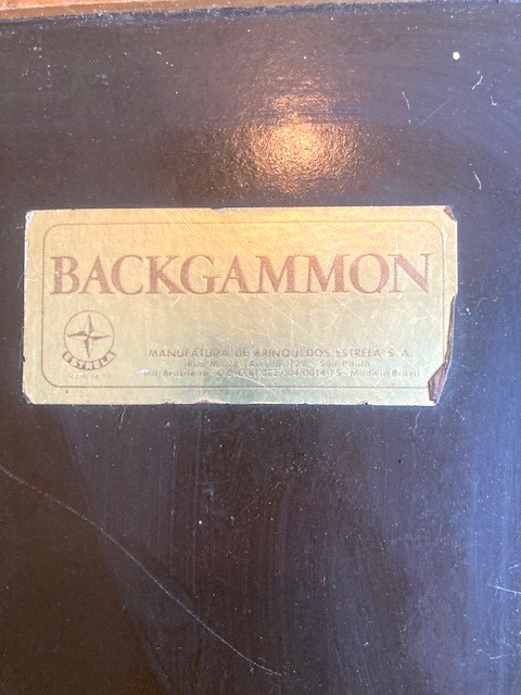BACKGAMMON VINTAGE SET-ESTRELA BRAZIL MADE-FOLD OUT,WOOD PIECES-1 RED MISSING