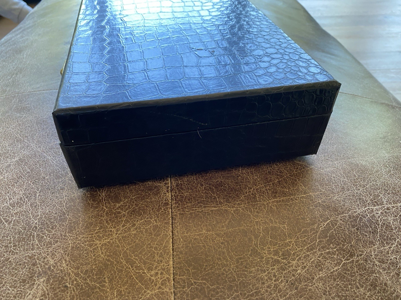 Vintage American MahJongg Set Embossed Wood Tiles And Faux Alligator Case