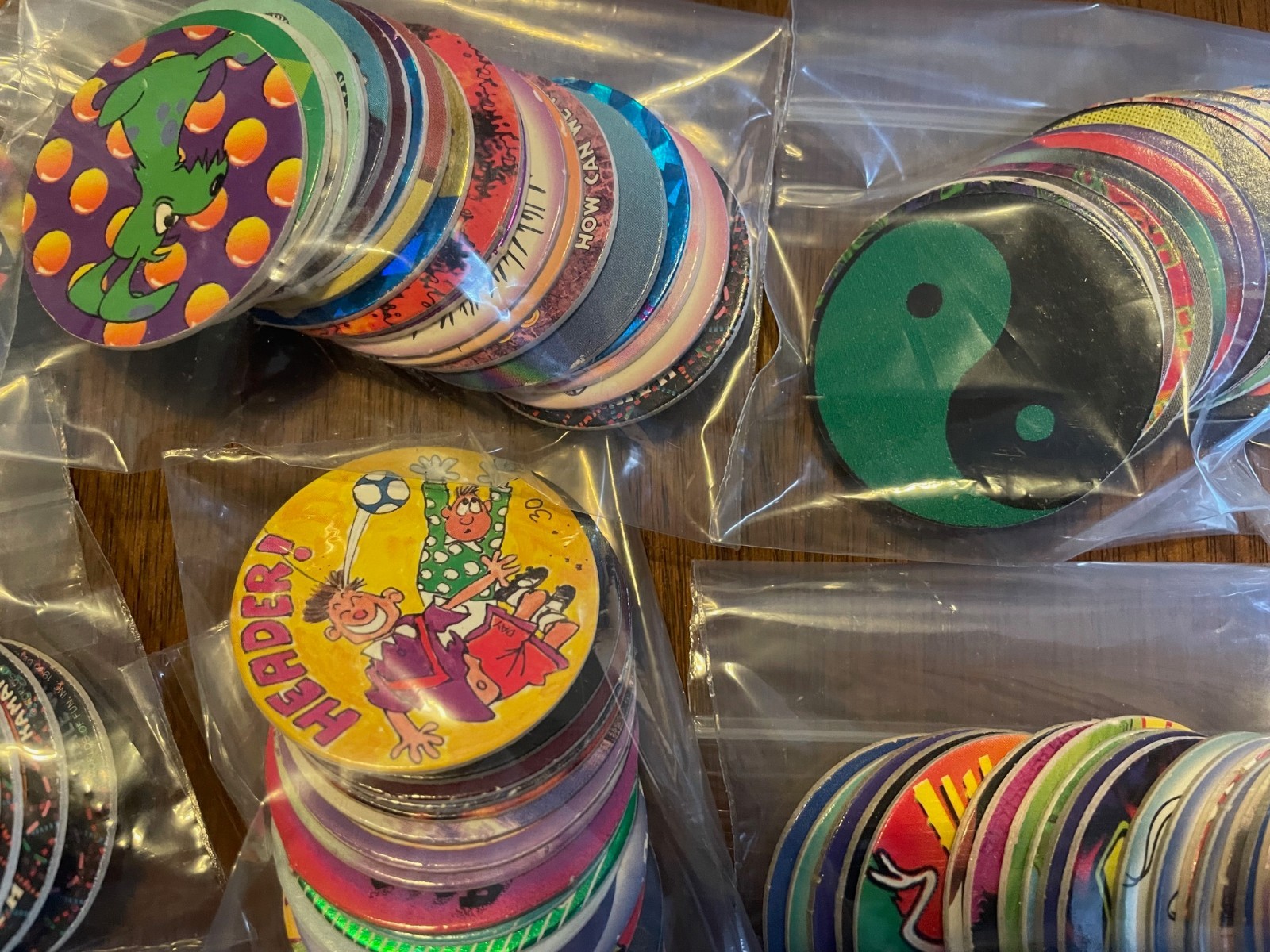LOT OF ~340 UNSORTED POGS/MILK CAPS – Includes 56 State/US gov Branch pogs