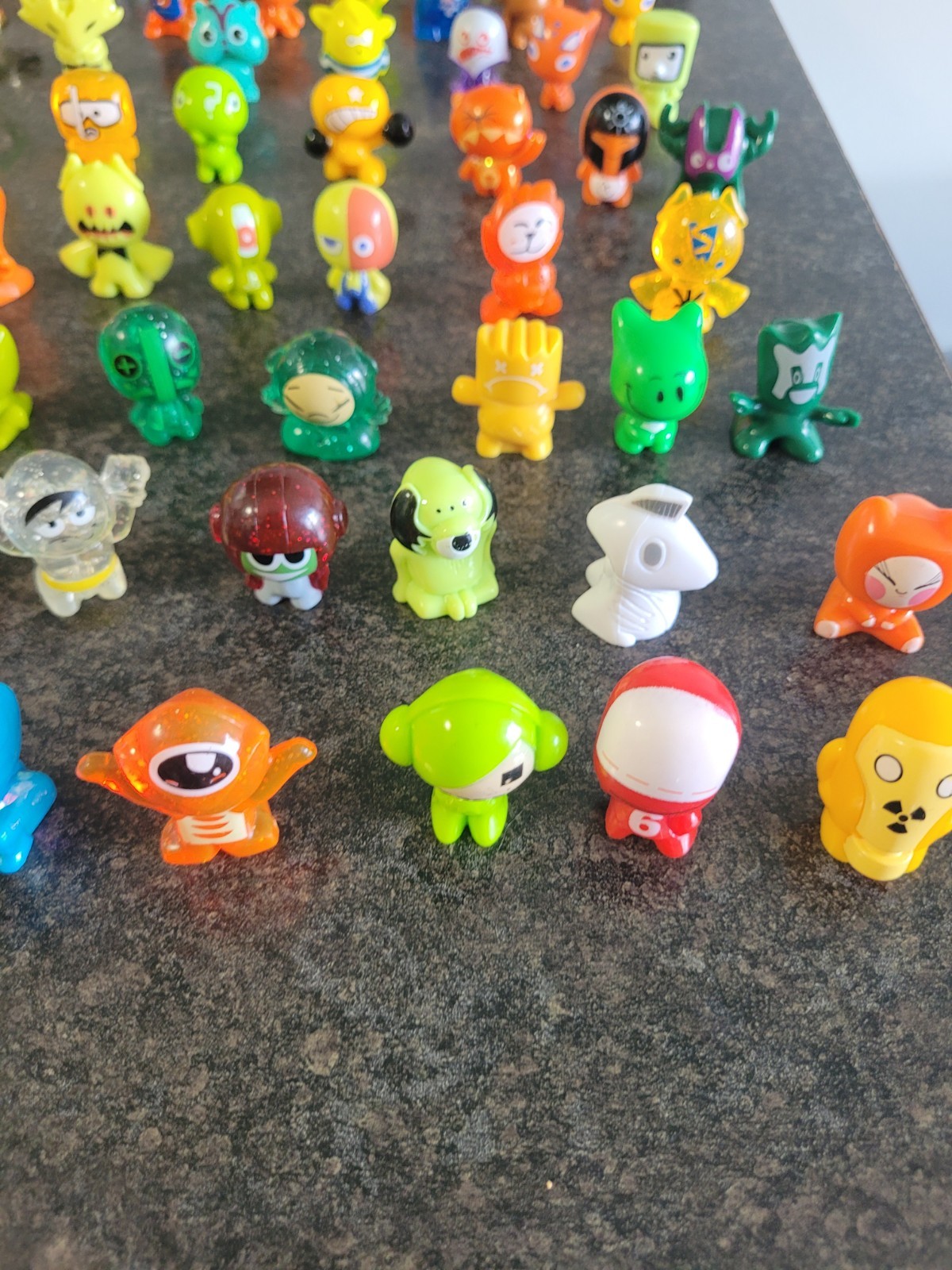 Gogo’s Crazy Bones Mixed Series Lot (133)