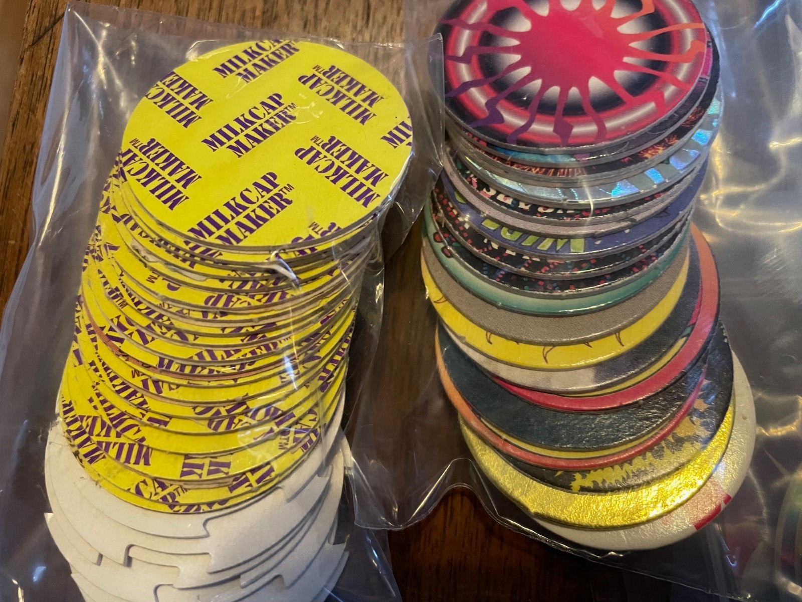 LOT OF ~340 UNSORTED POGS/MILK CAPS – Includes 56 State/US gov Branch pogs