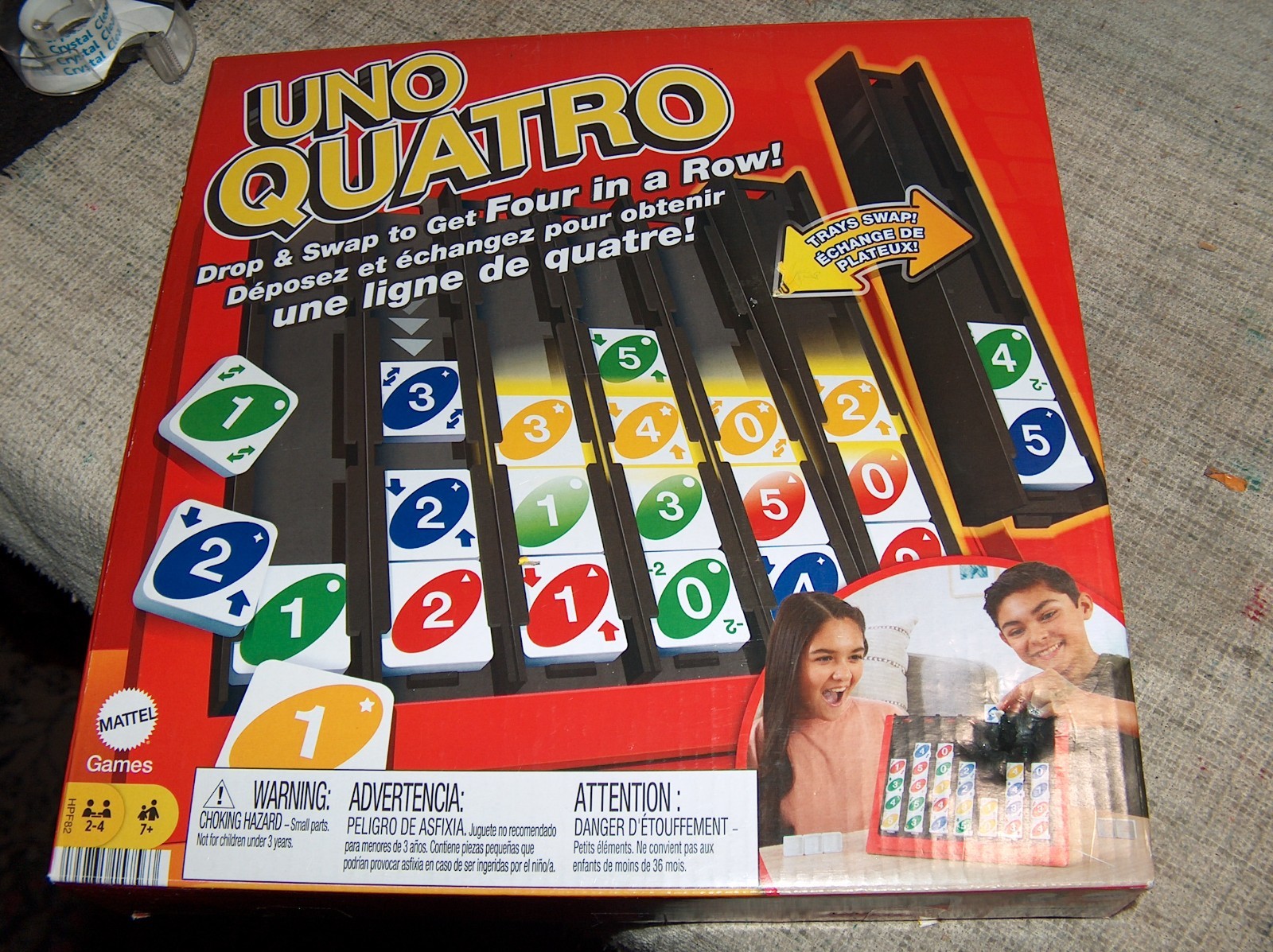 Mattel Games UNO Quatro Game with Colored Tiles & Plastic Grid UNPLAYED
