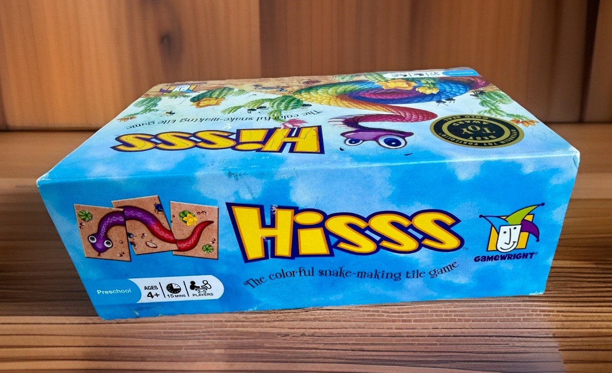 Gamewright Hisss The Colorful Snake-Making Tile Game-All 50 Tiles-No Manual