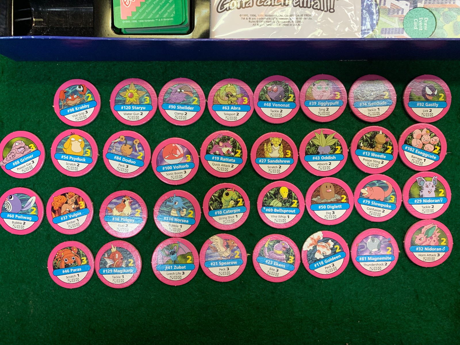 1999 POKEMON MASTER TRAINER board game. Only Missing 1 pink chip. (Tentacool)