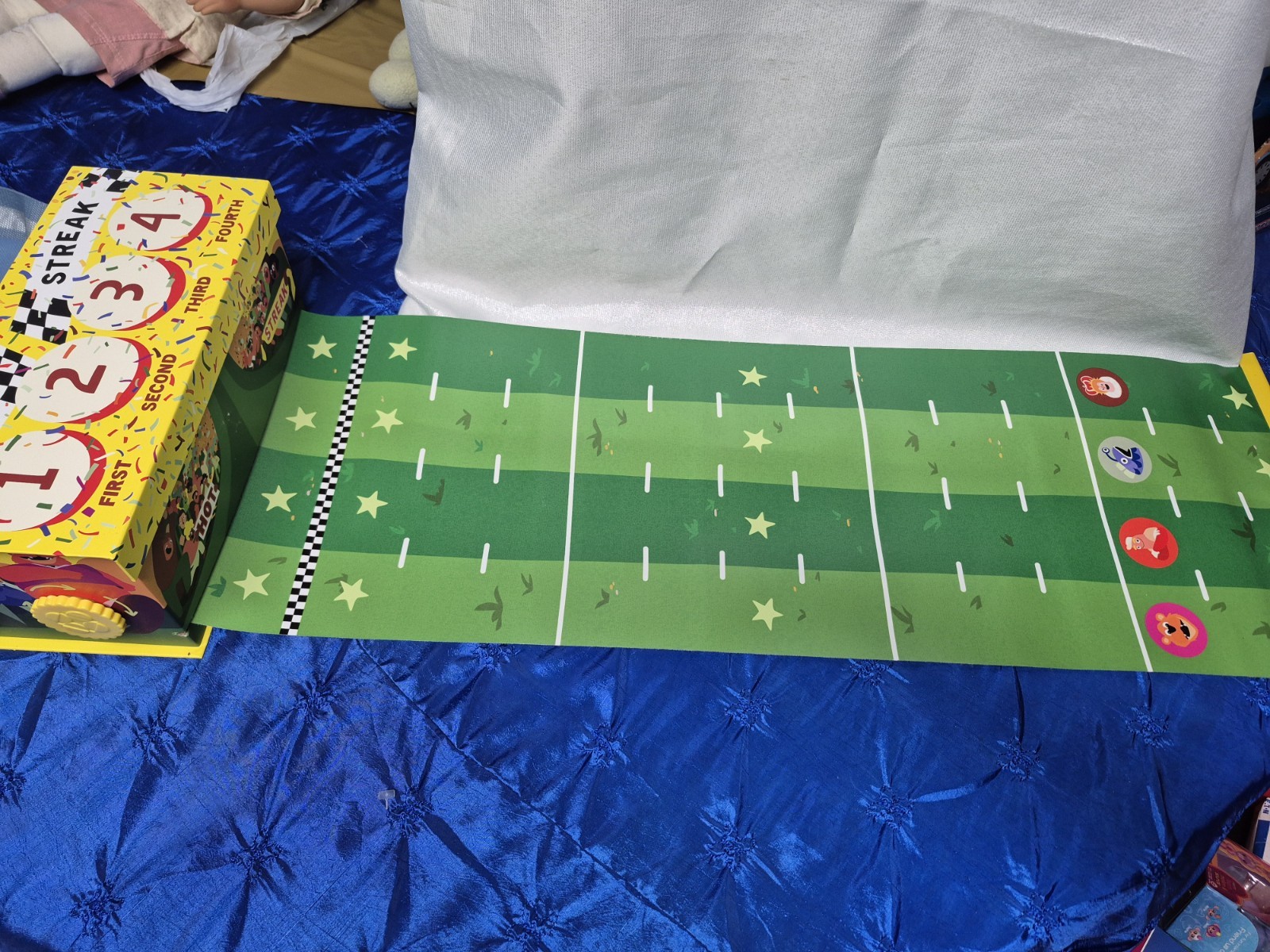 Hot Streak Party Board Game Racing Betting Game By Jon Perry CMYK- New Open Box