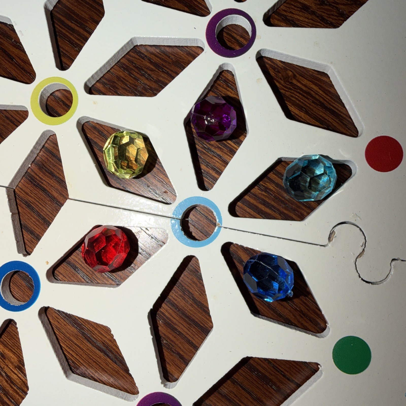 Sapphiro Board Game A Brilliant Game of Luck & Strategy by Mindware
