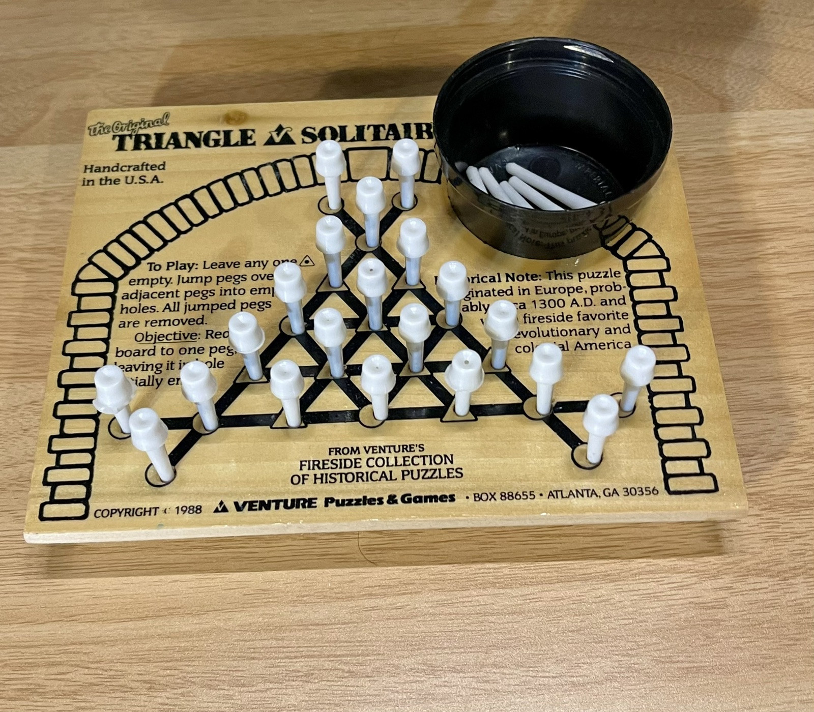 Vintage The Original Triangle Solitaire Wood Game Venture’s Fireside 1988 GUC