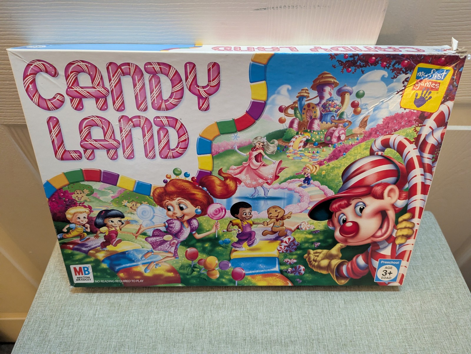 Complete 2005 Hasbro Milton Bradley Candy Land Board Game – 64 Cards & 4 Figures
