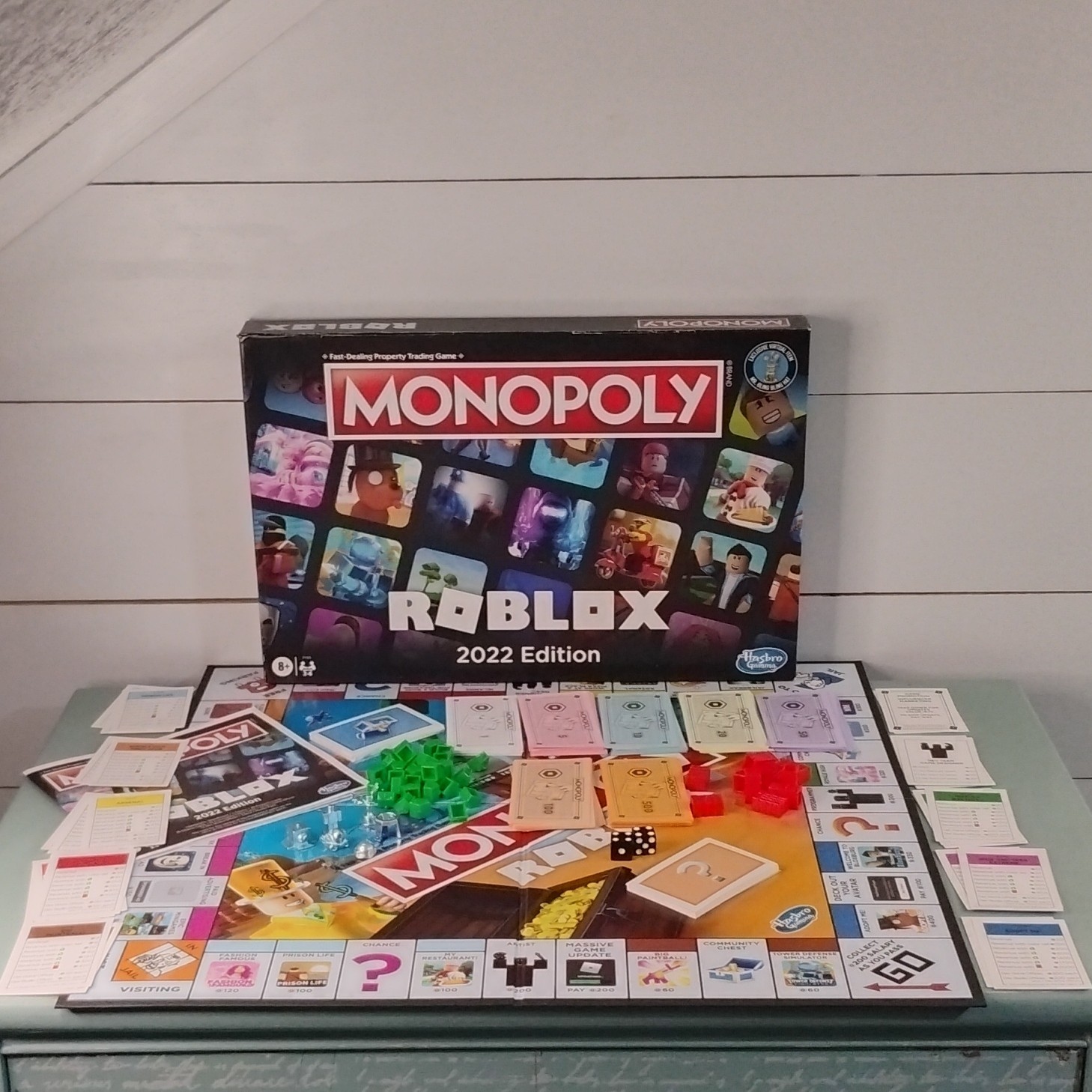 Hasbro Monopoly Roblox 2022 Edition Complete Board Game 2+ Players Ages 8+