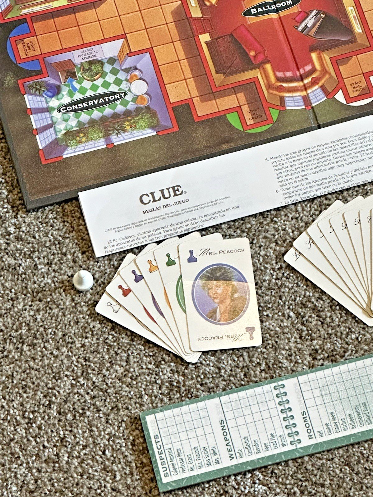VTG 1998 CLUE Board Game Parker Brothers Hasbro 100% Case Cards Board PARTS