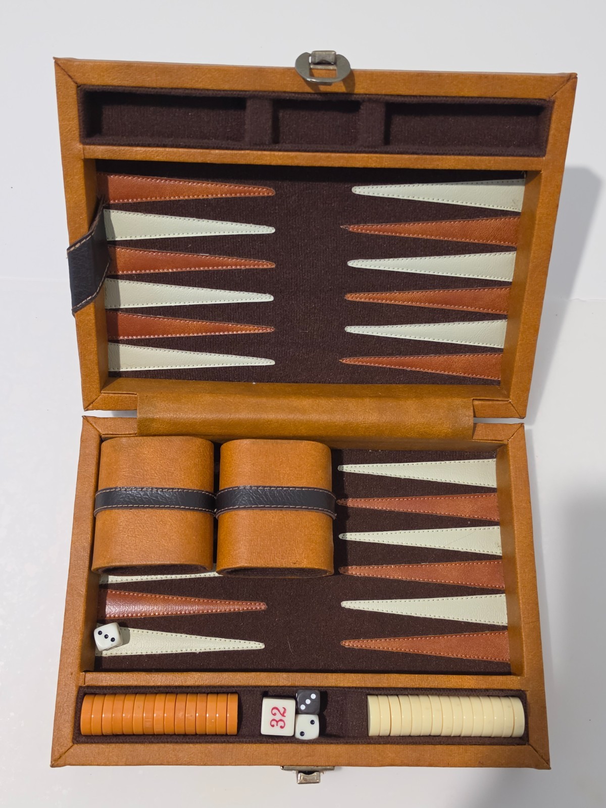 Vintage Backgammon Set Brown White Faux Leather Case Portable 9.5″x7″