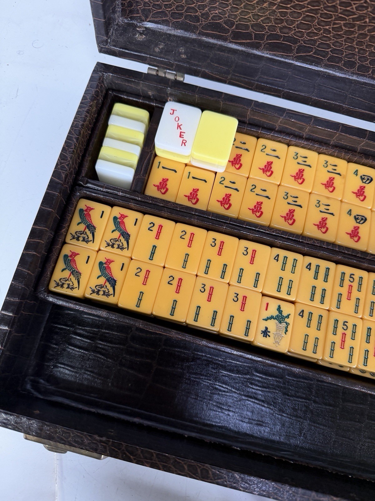 167 Tile Butterscotch Bakelite CARDINAL PRODUCTS CO. Mahjong Set Case 4 Racks
