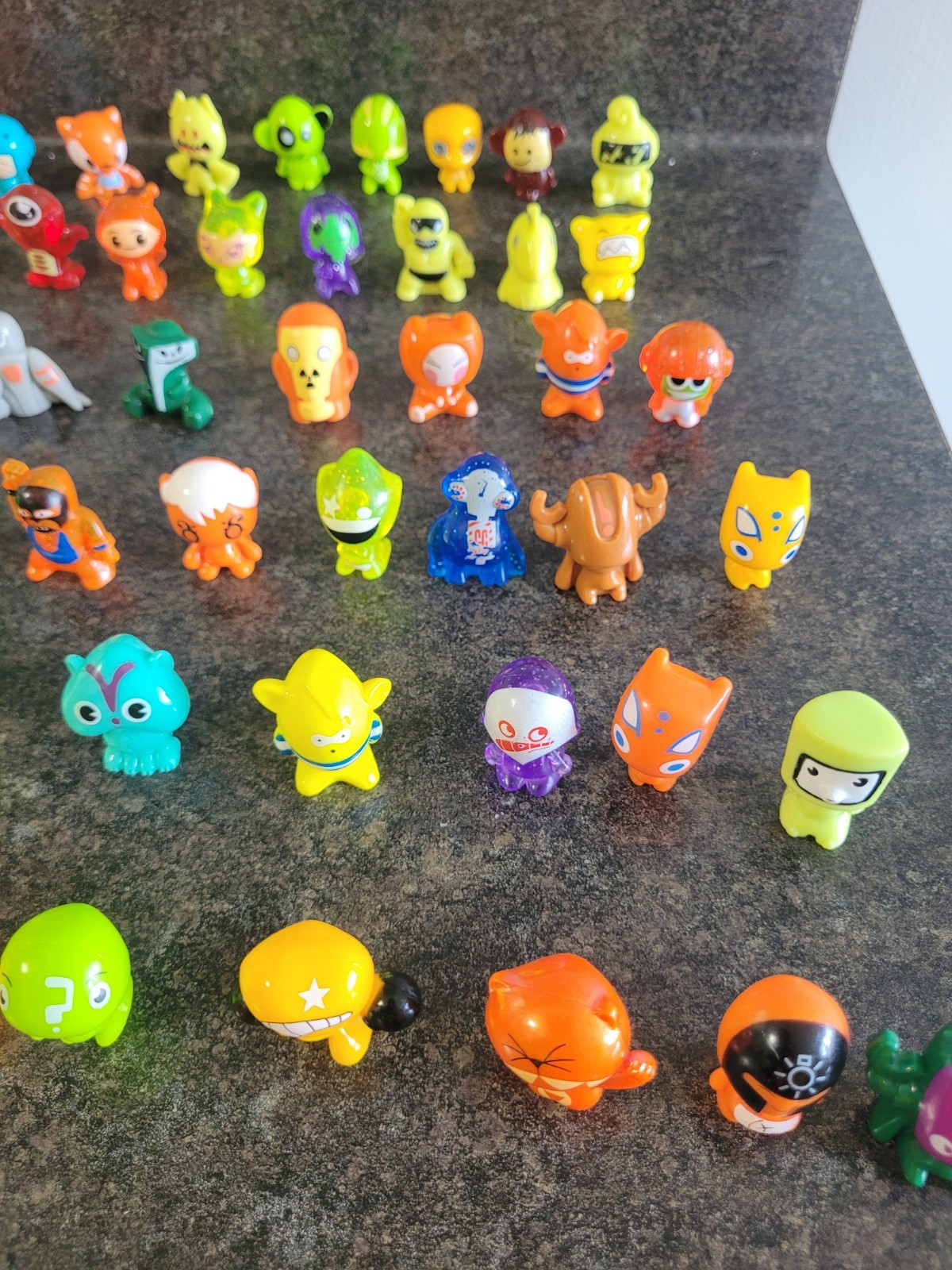 Gogo’s Crazy Bones Mixed Series Lot (133)