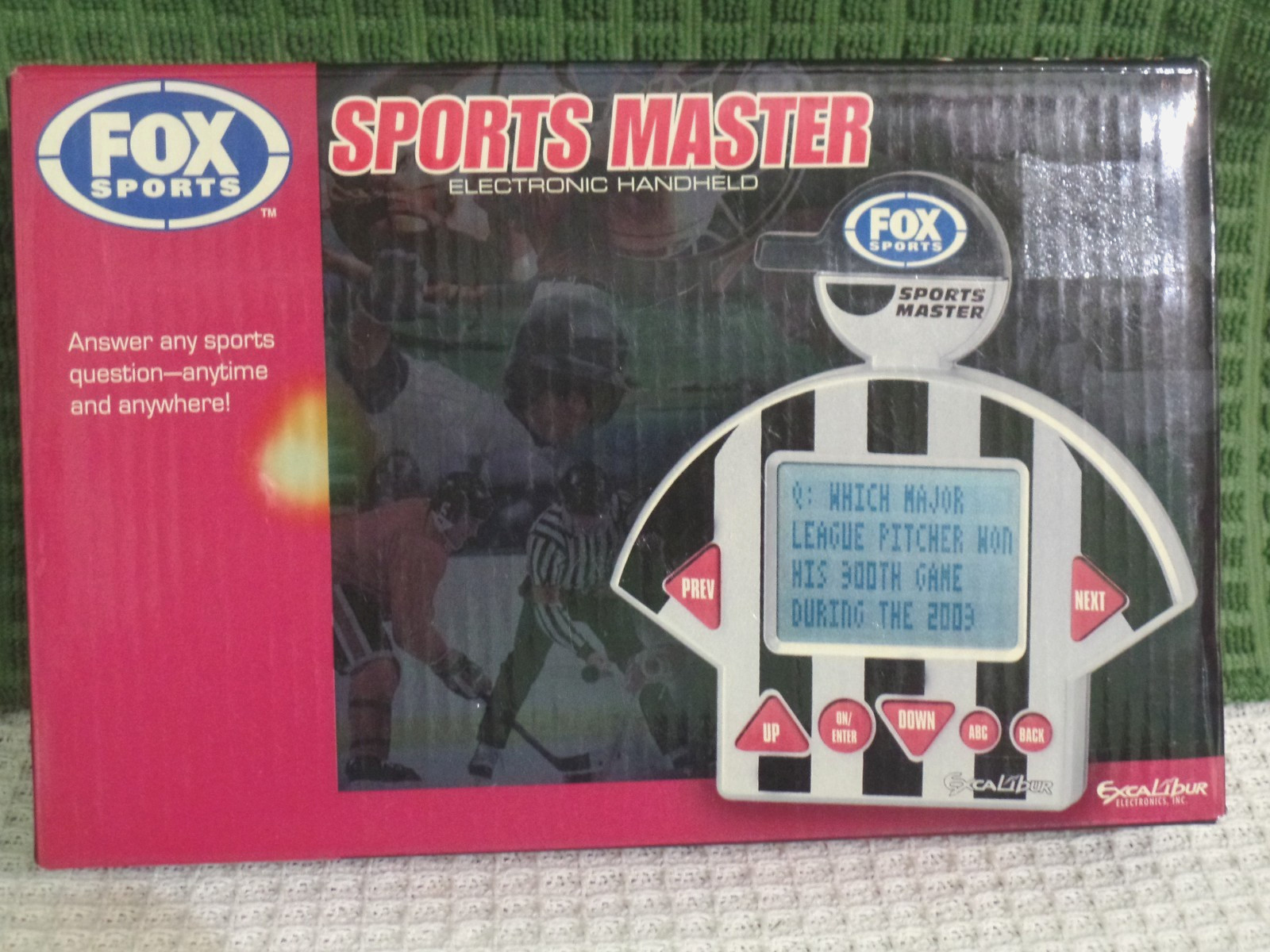 EXCALIBUR Fox FX-200 Trivia Game-Still in Box VERY GOOD-L@@K