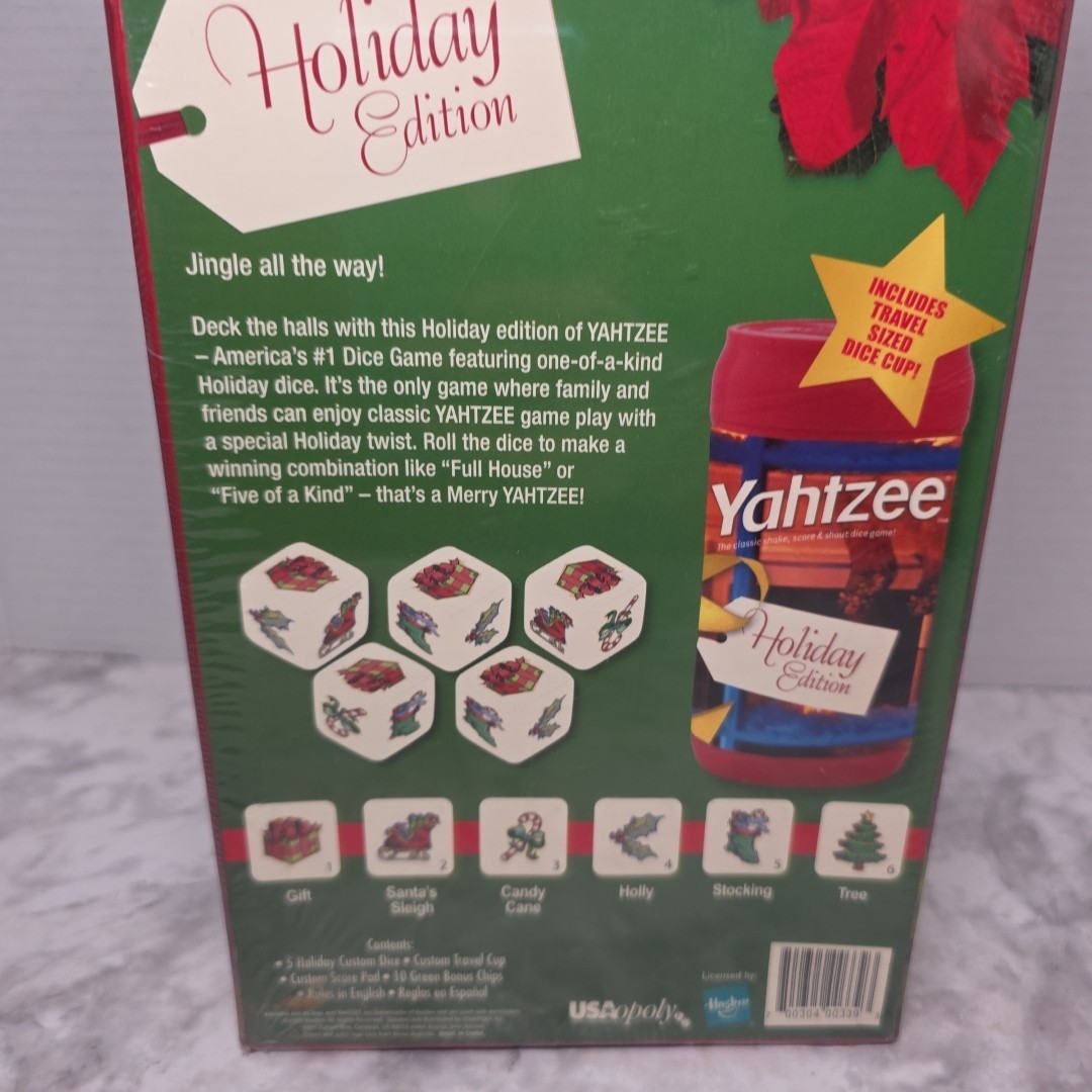 Yahtzee Holiday Edition Christmas Family Dice Game Hasbro USAopoly New Sealed