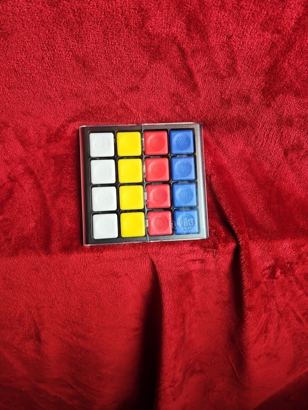 Rubik’s Flip Game