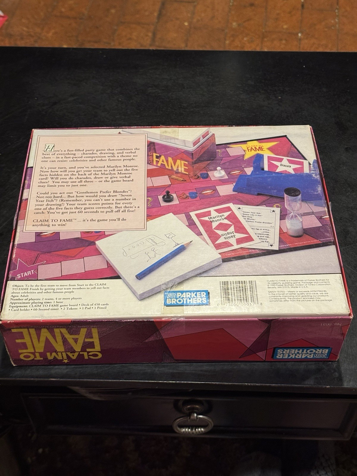 Claim To fame game parker brothers Family Fun Board Game 90s Classic Games