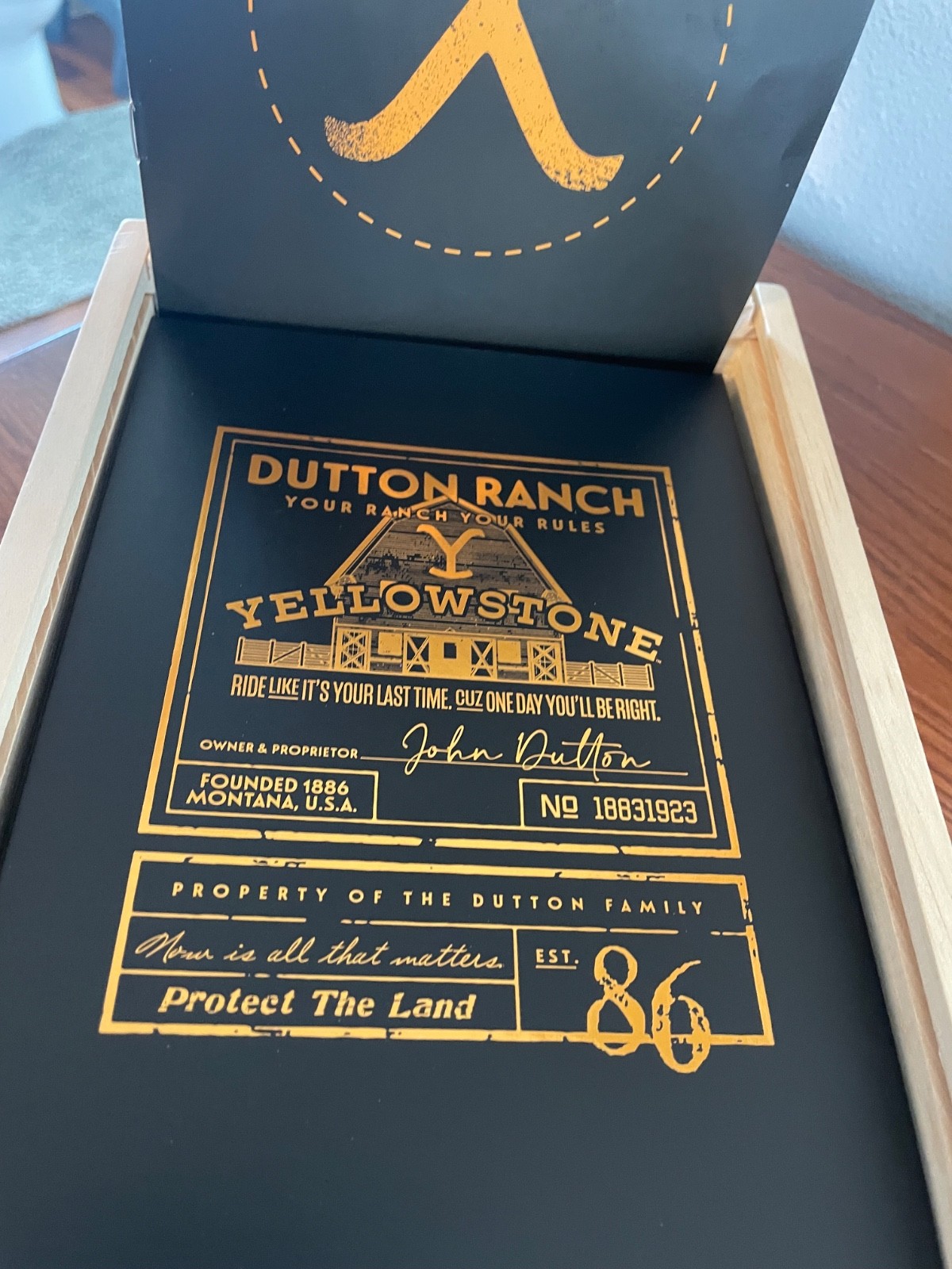 Yellowstone Cooperative Strategy Game Metal Pawns Dutton Ranch collectible wood