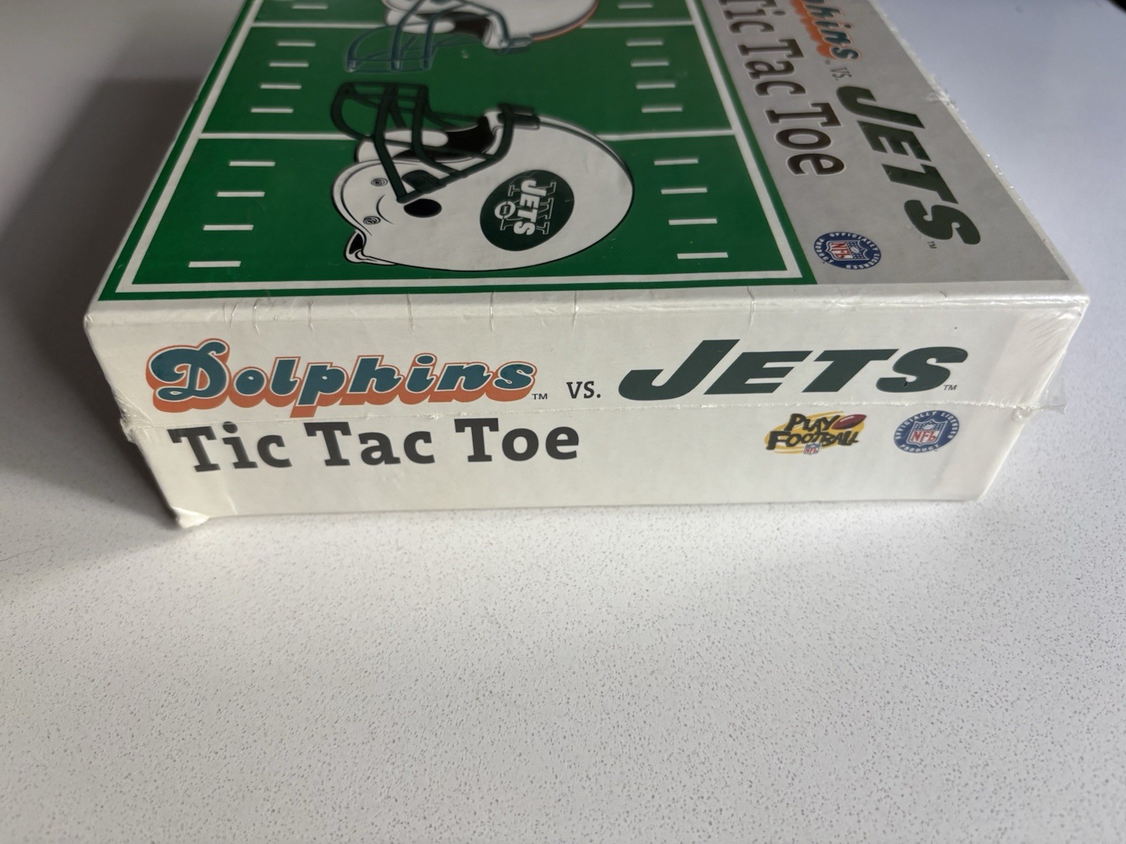 Vintage Dolphins Vs Jets NFL Tic Tac Toe Game w Mini Helmets – Brand New