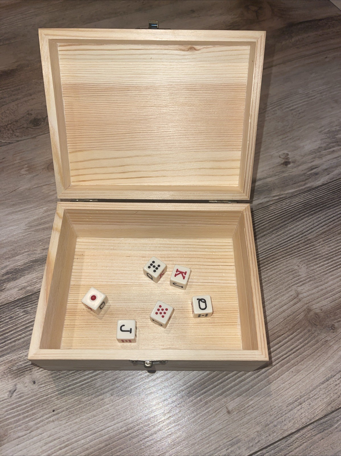 Liar’s Dice The Classic Bar Adult Game 6 Dice Handmade Wooden Box Bluffing