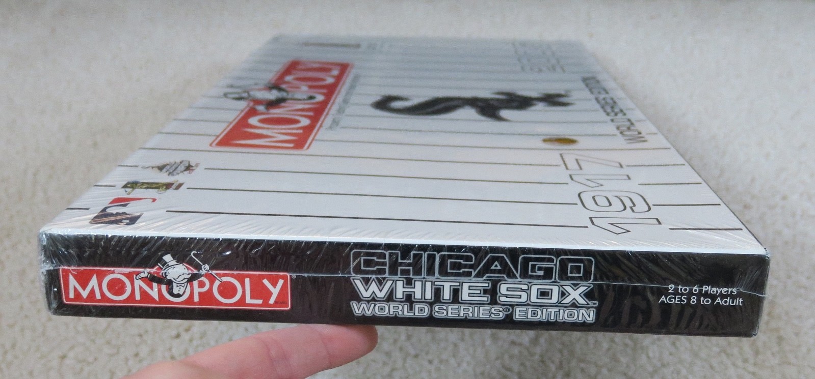 Monopoly Chicago White Sox 2005 World Series Edition Parker Brothers Board Game