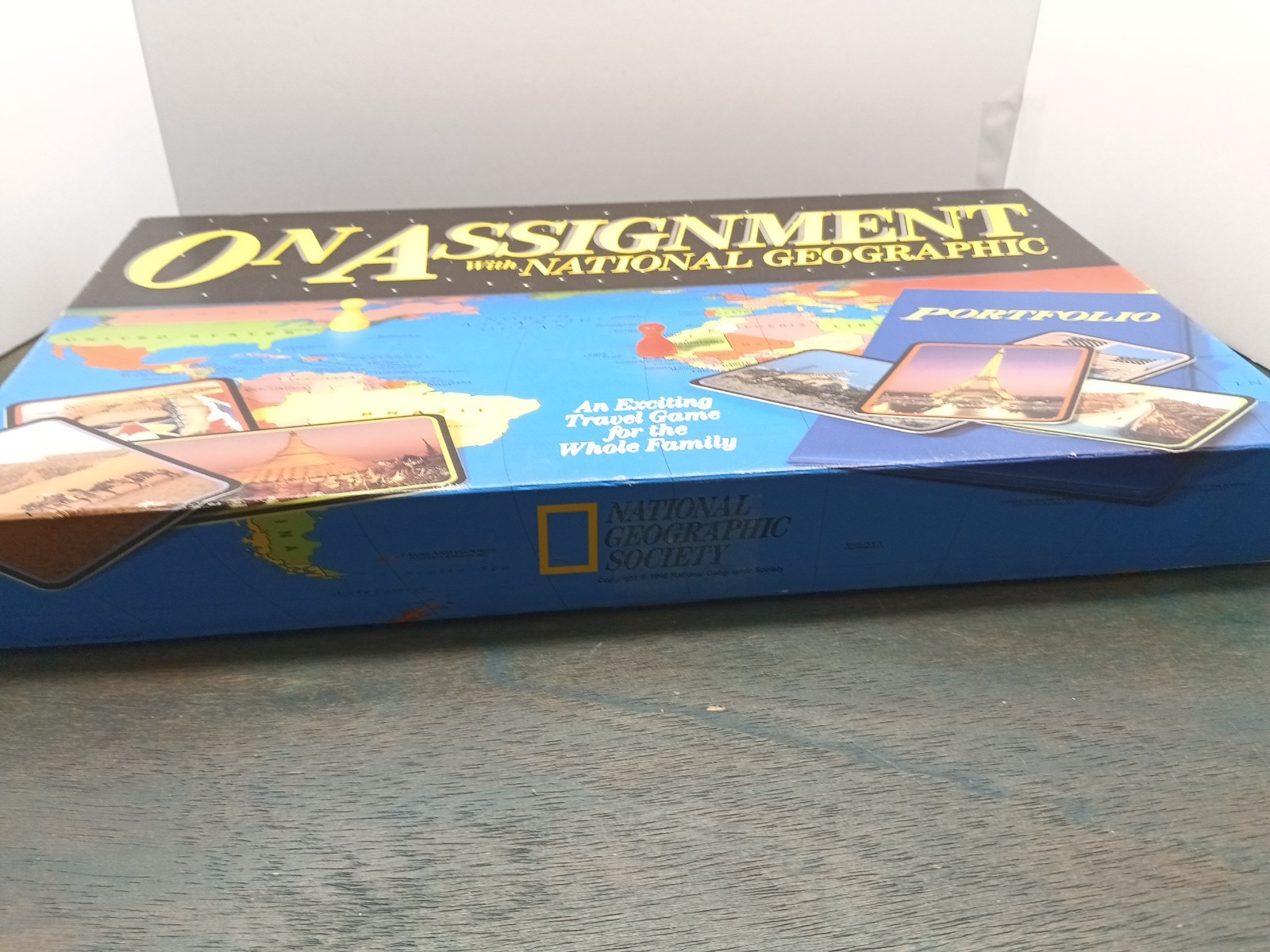 On Assignment with National Geographic Board Game Complete Vintage 1990