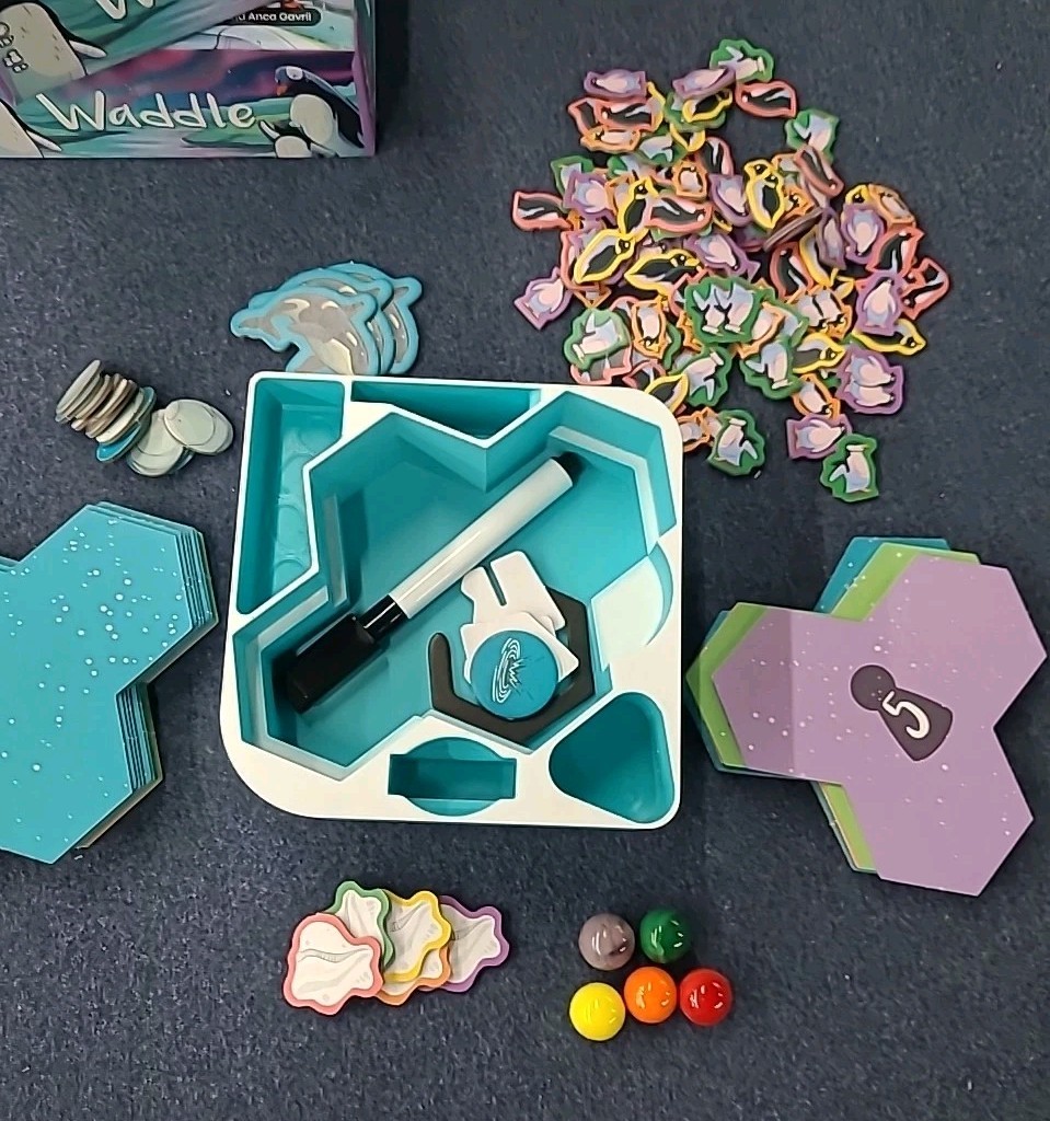 Waddle storage solution – box insert – Board Game allplay – Custom Design