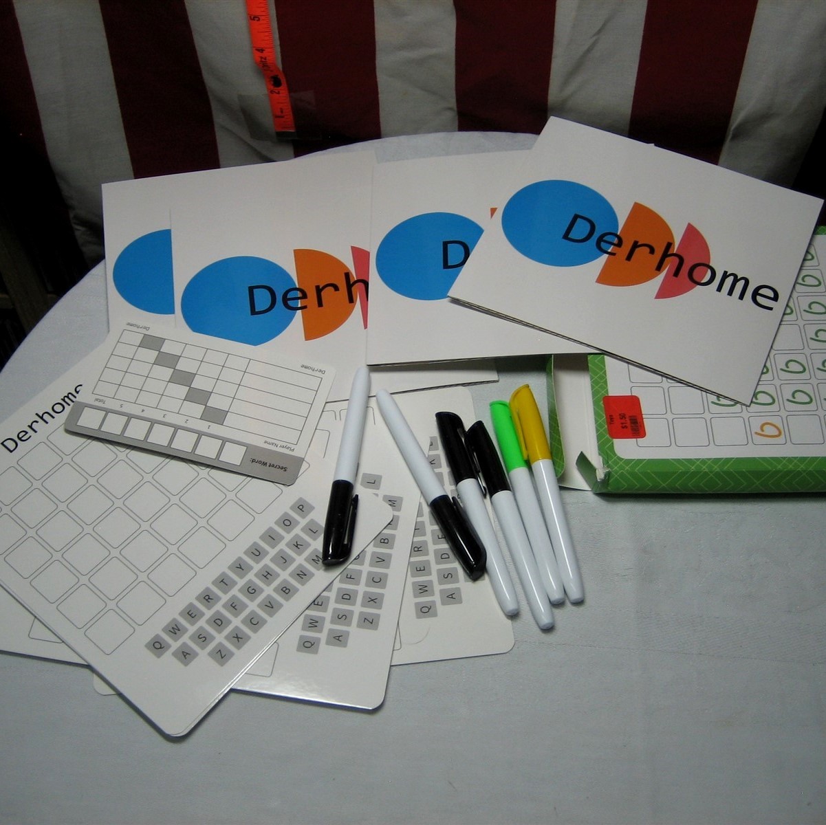 DERHOME Party Game tabletop multi-player version of Wordle dry-erase family fun