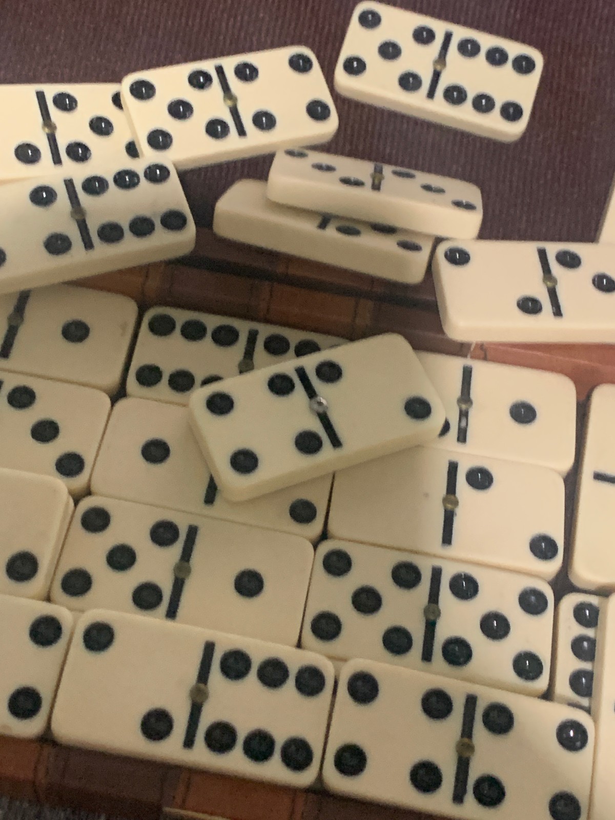 Vintage Dominoes Set Ivory Black 28 Tiles in Travel Case