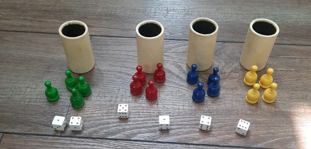 1975 Parcheesi Replacement Parts Lot 16 Pawns 6 Dice + 4 Cups Selchow & Righter