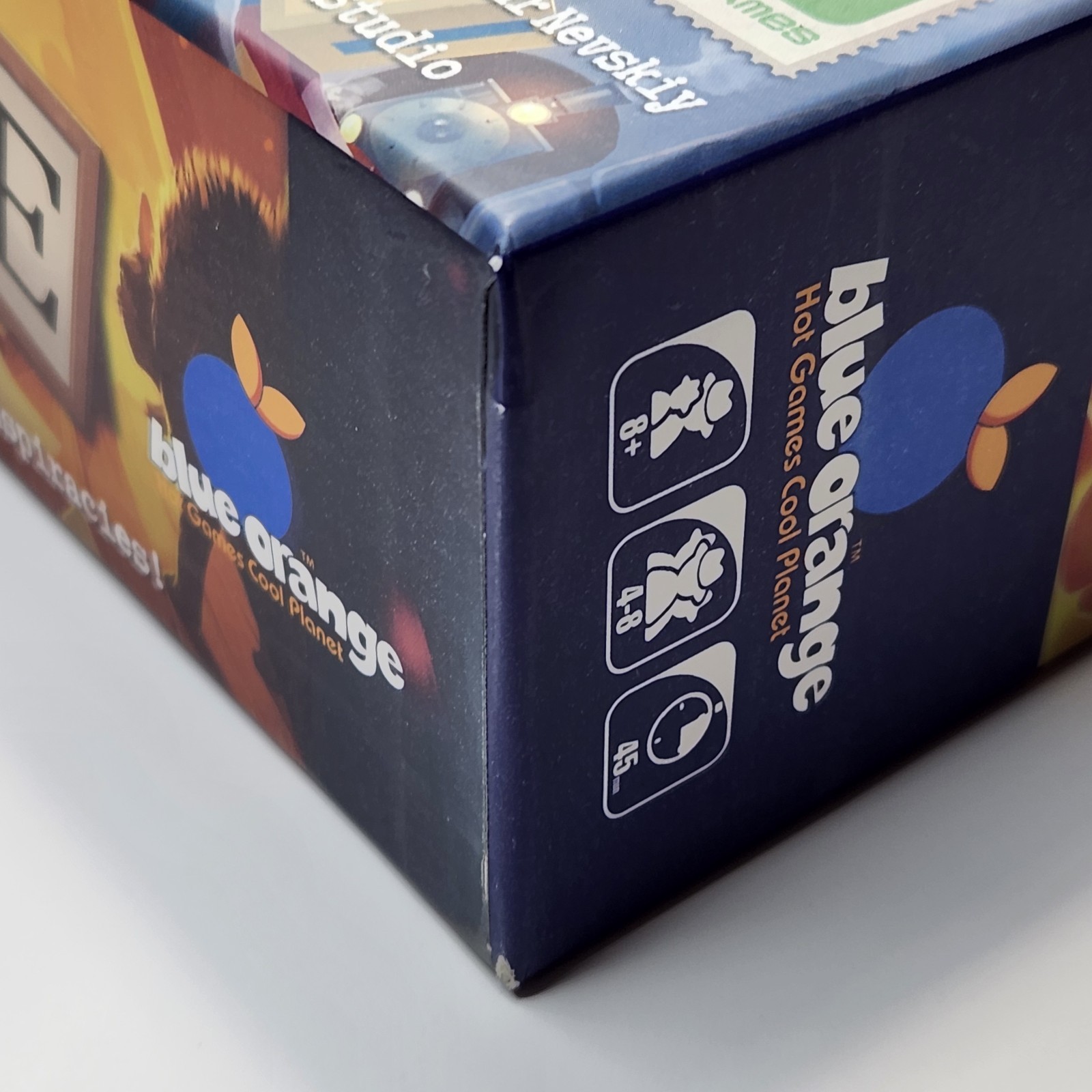 2019 Blue Orange Games Detective Club Board Game (Factory Sealed)