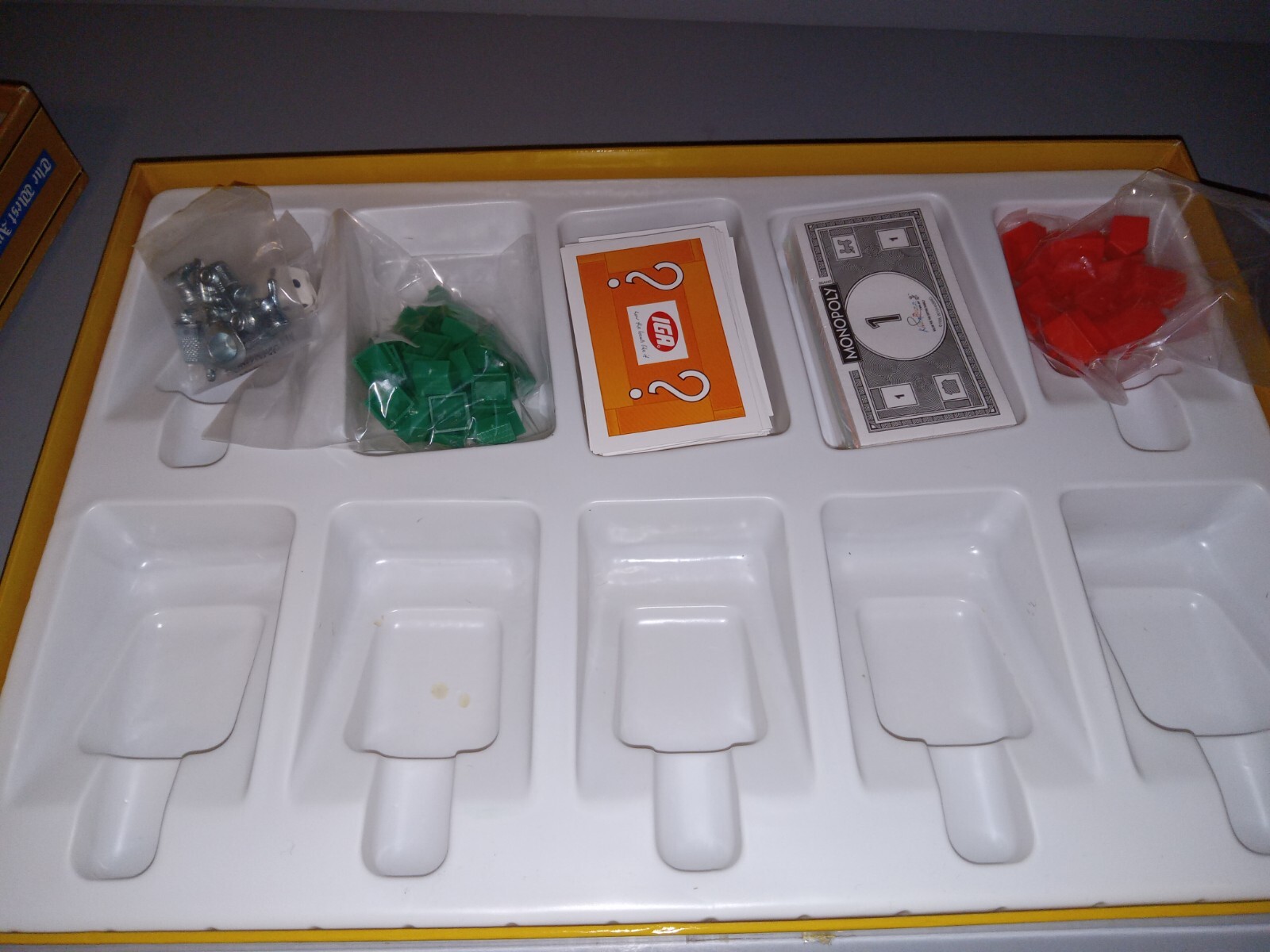 Monopoly Icons – Western Australia Charity Edition – Parts Sealed – Box Damage
