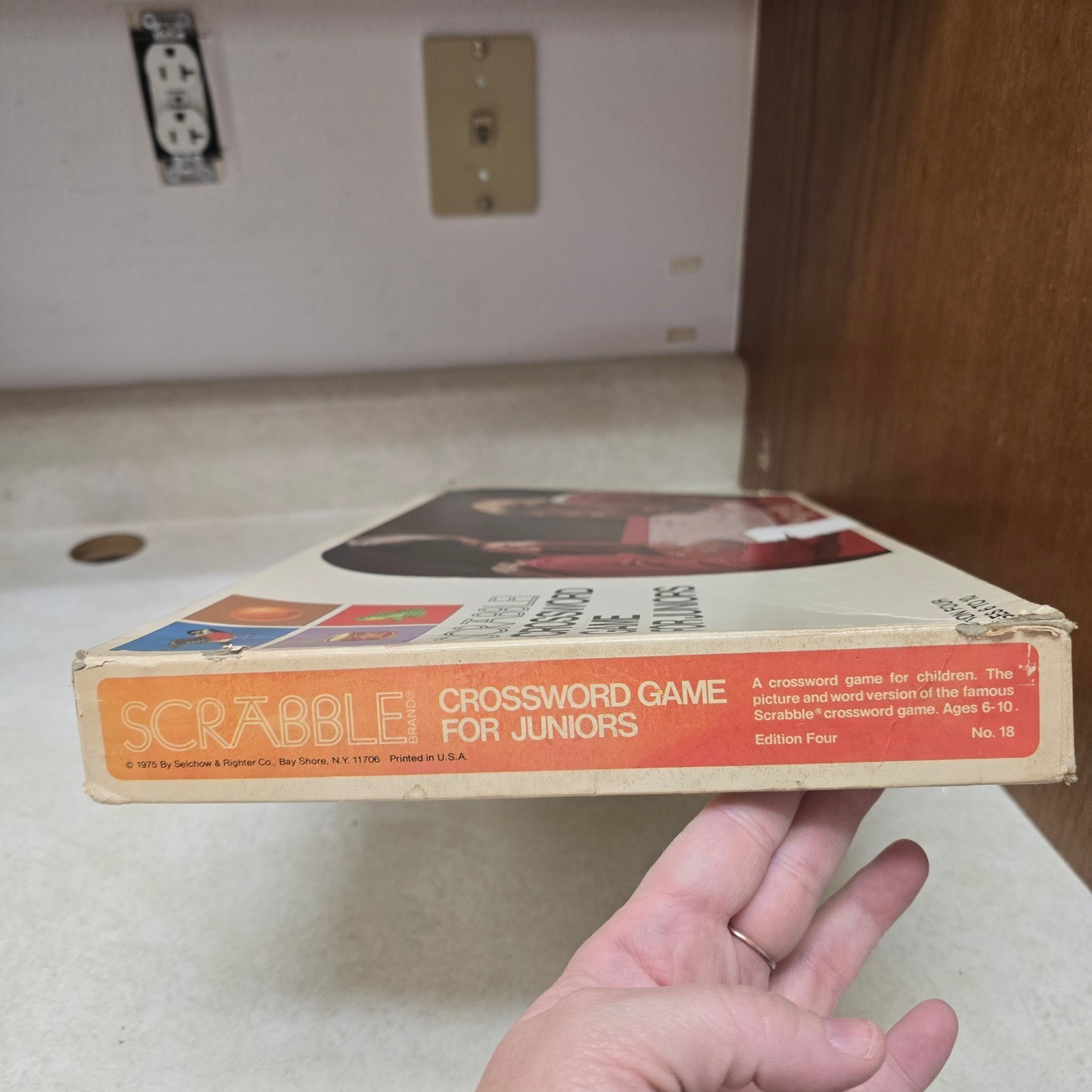 Vtg 1974 Scrabble Crossword Game for Juniors Selchow & Righter No 18 Edition 4