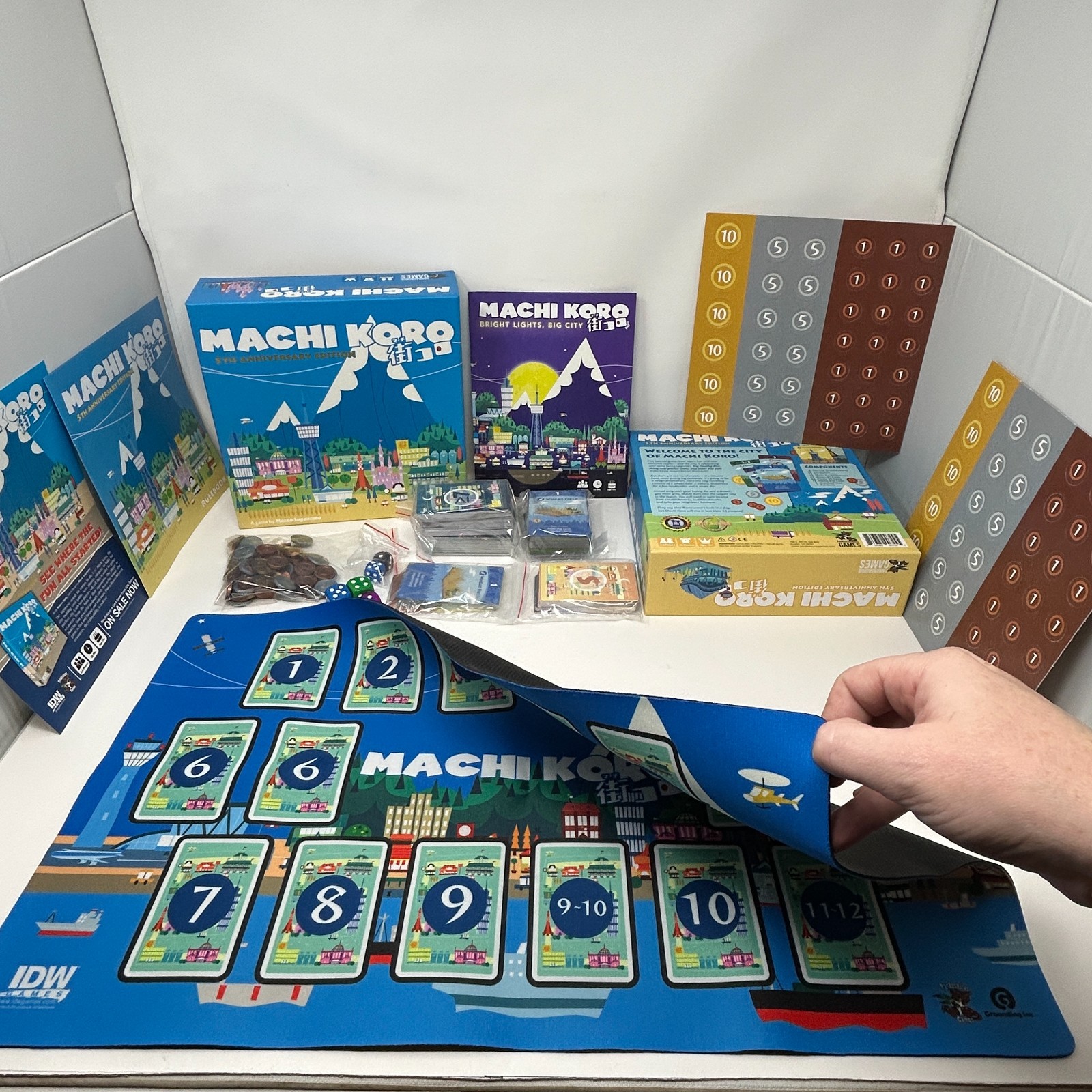 MACHI KORO &Neoprene Playmat &BRIGHT LIGHTS BIG CITY deluxe coins expansion