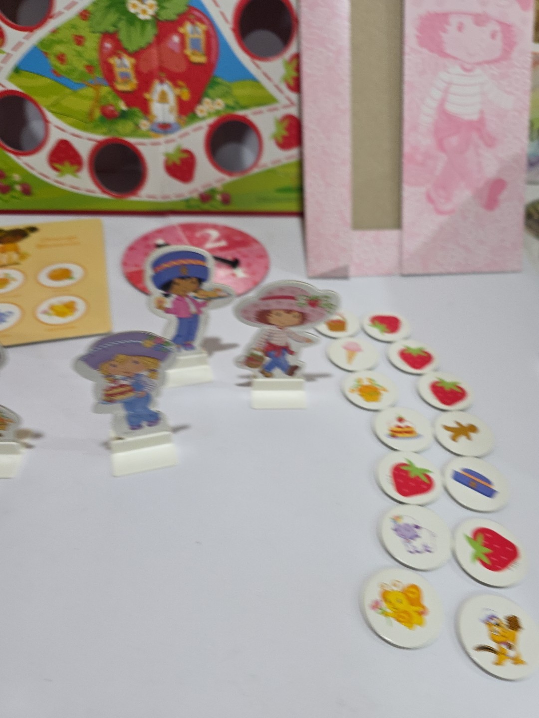 Strawberry Shortcake Strawberryland A Berry Sweet Game Roseart 2003 Vtg
