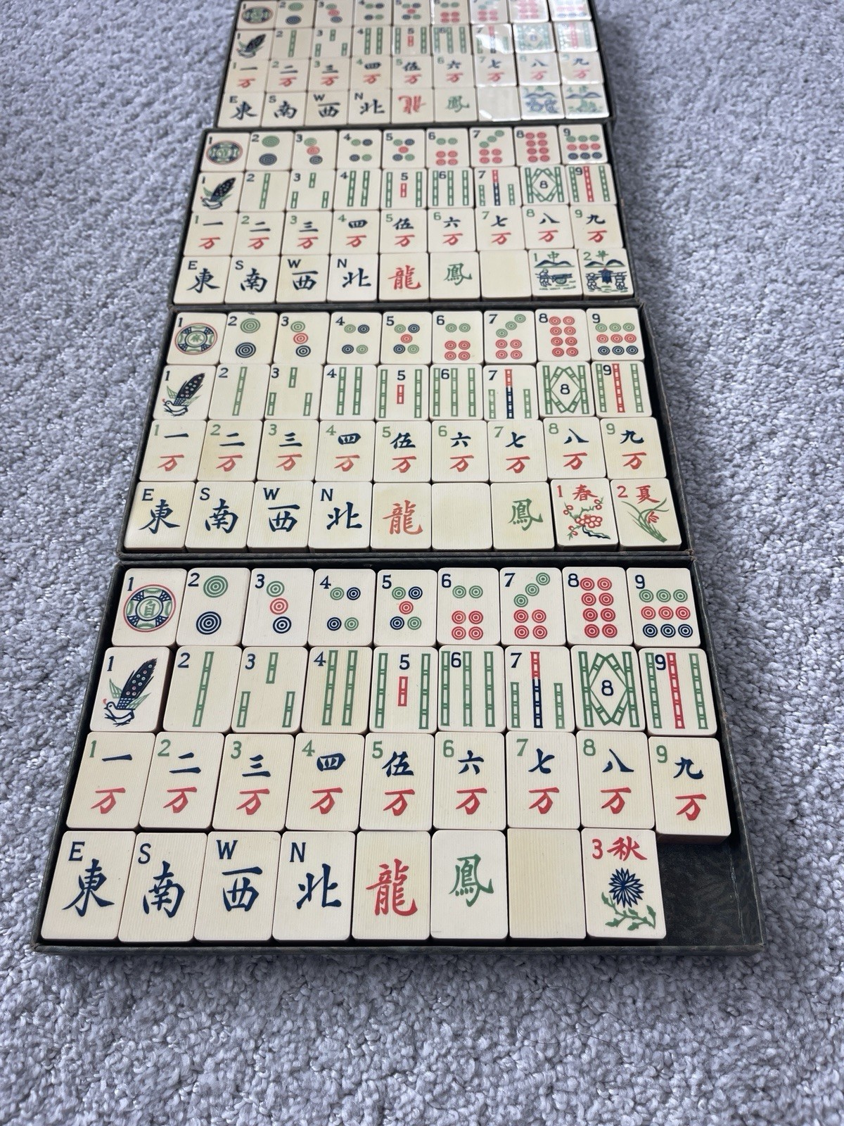 Antique 1920s Parker Brothers Mah-Jongg Bone And Bamboo Set Scoring Sticks Dice