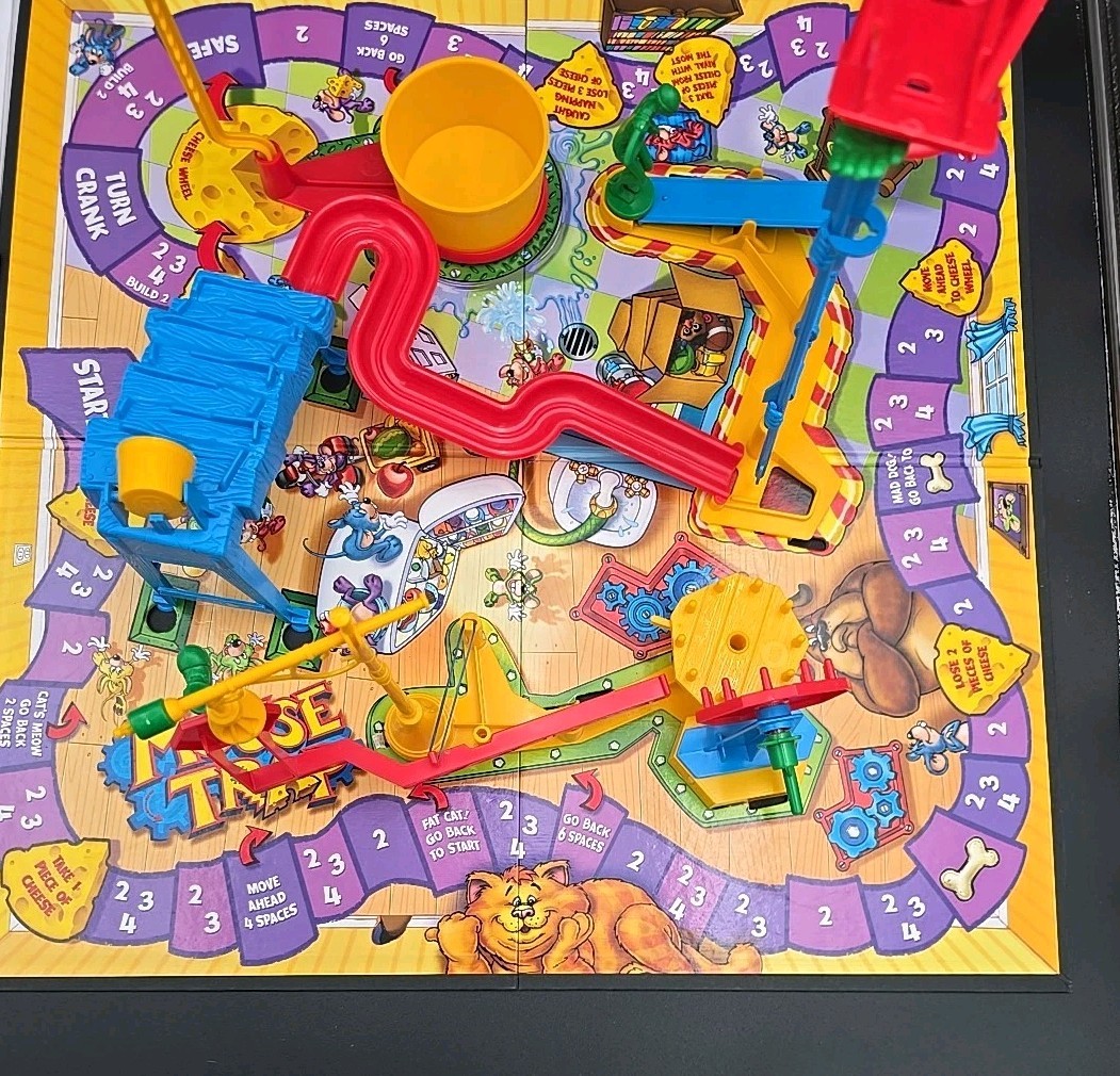 Vintage – MOUSE TRAP 100% COMPLETE – 2005 Board Game – Milton Bradley No 4657