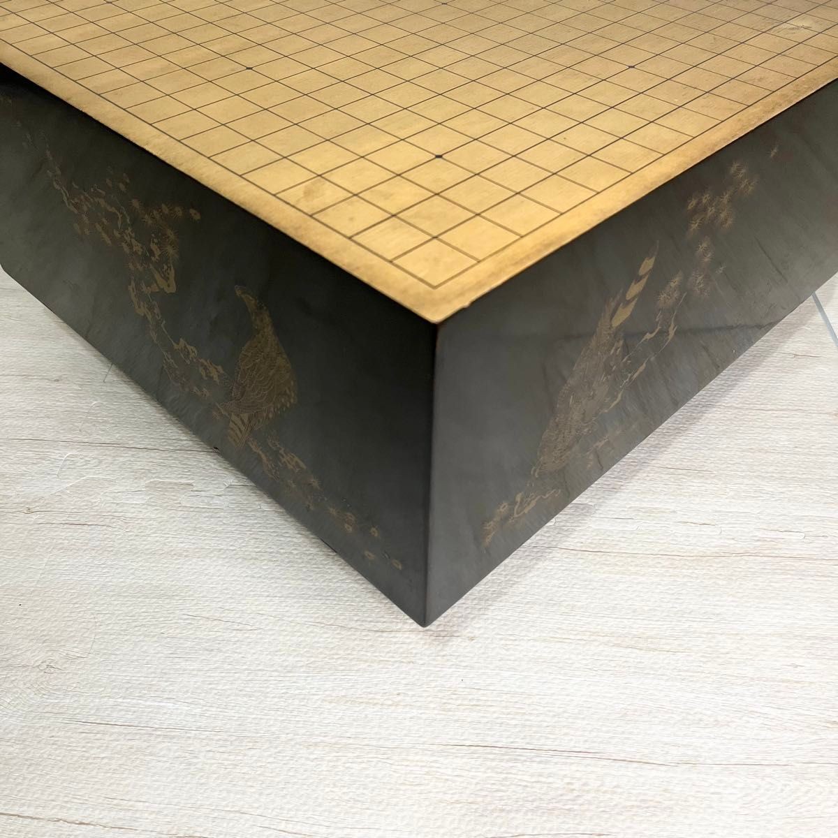 Vintage Go Board IGO Game Black Lacquer Finish Gold Maki-e Legs Luxury Japan