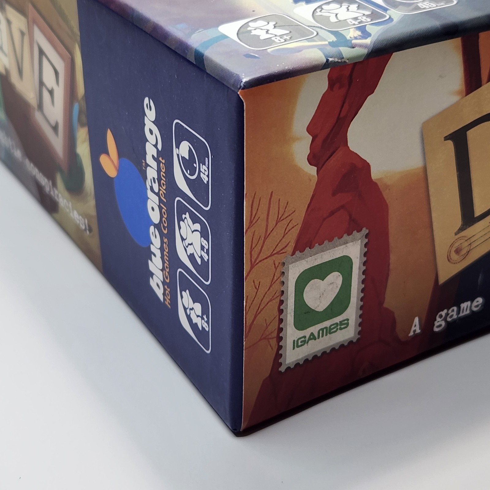 2019 Blue Orange Games Detective Club Board Game (Factory Sealed)