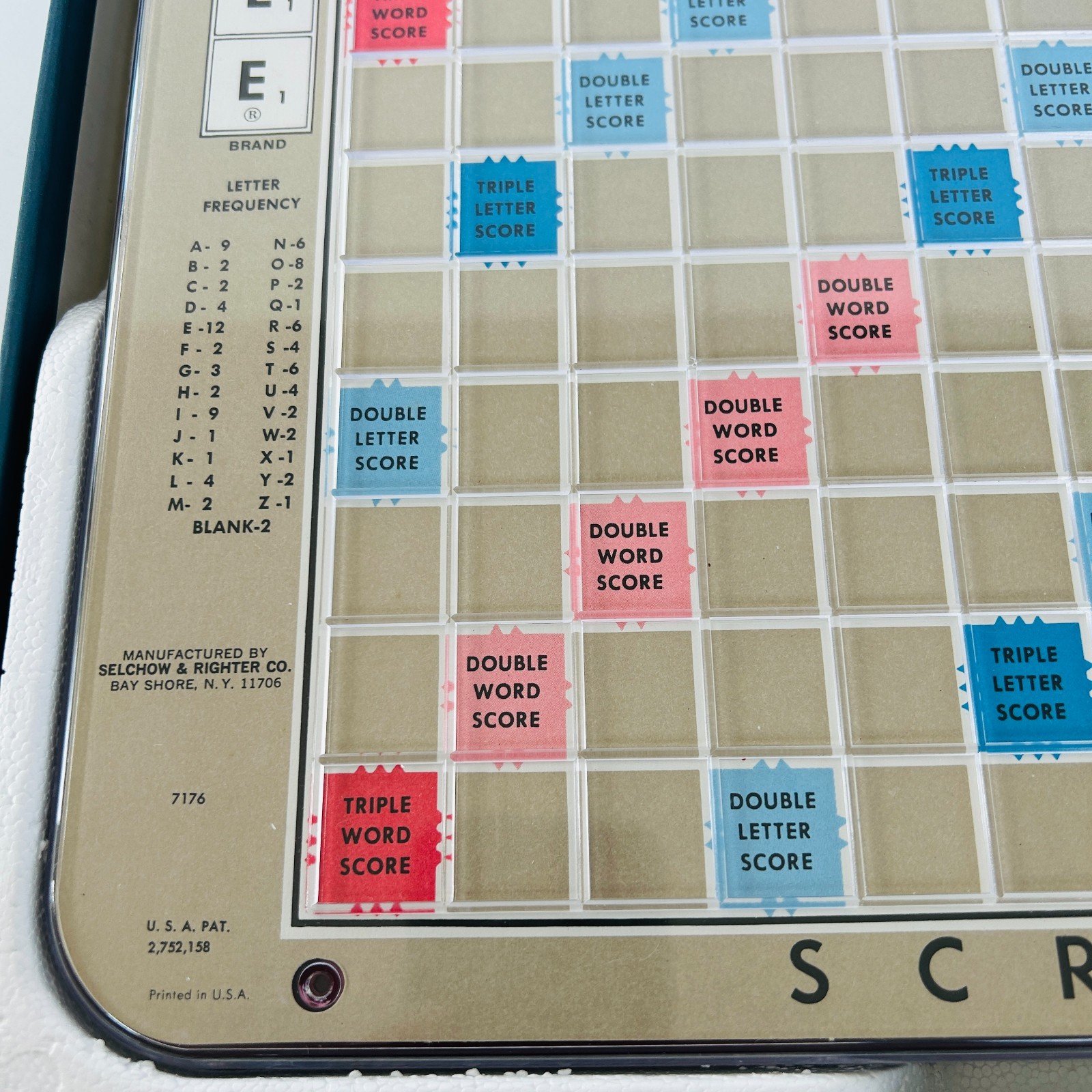Scrabble Deluxe Rotating Turntable Edition Selchow & Righter 1982 Original Box