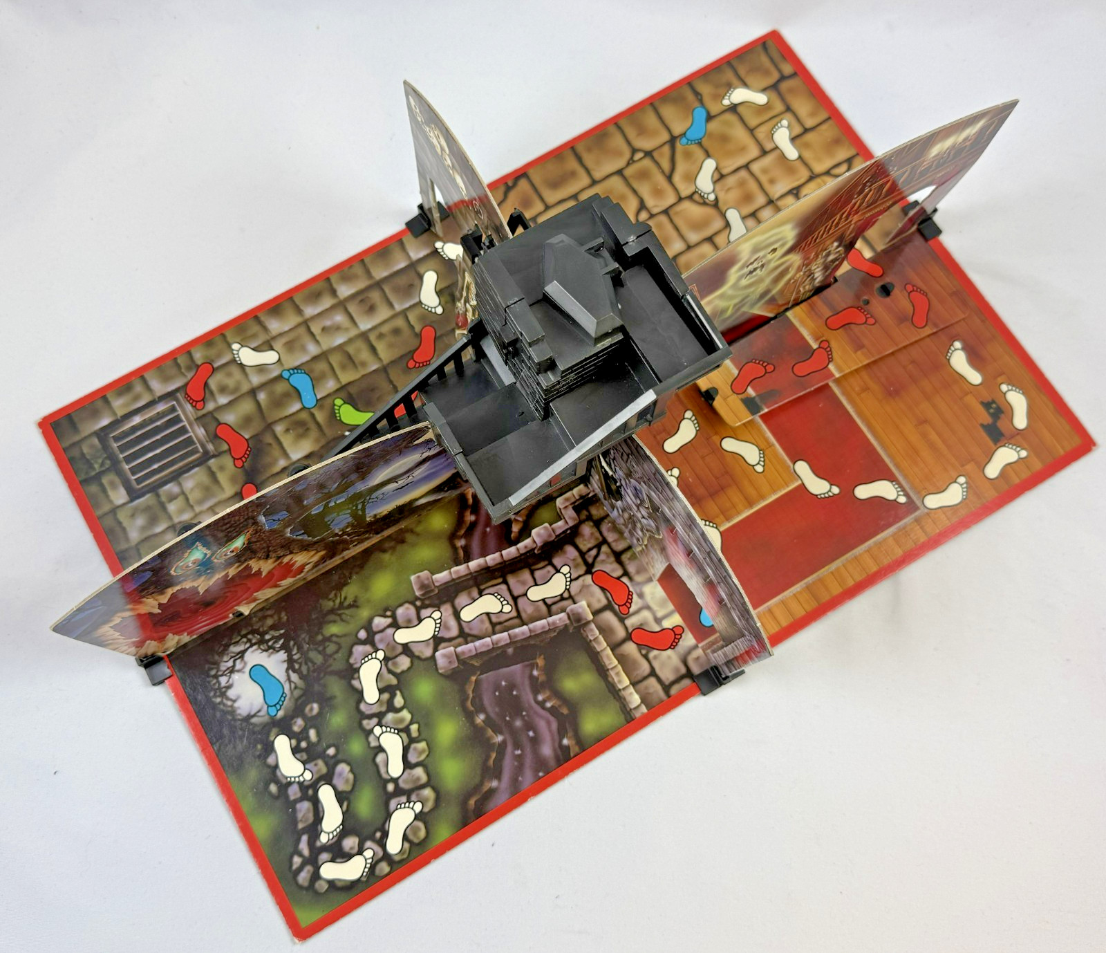 MB Games Haunted Castle Board Game Party Game Complete Vintage 80s